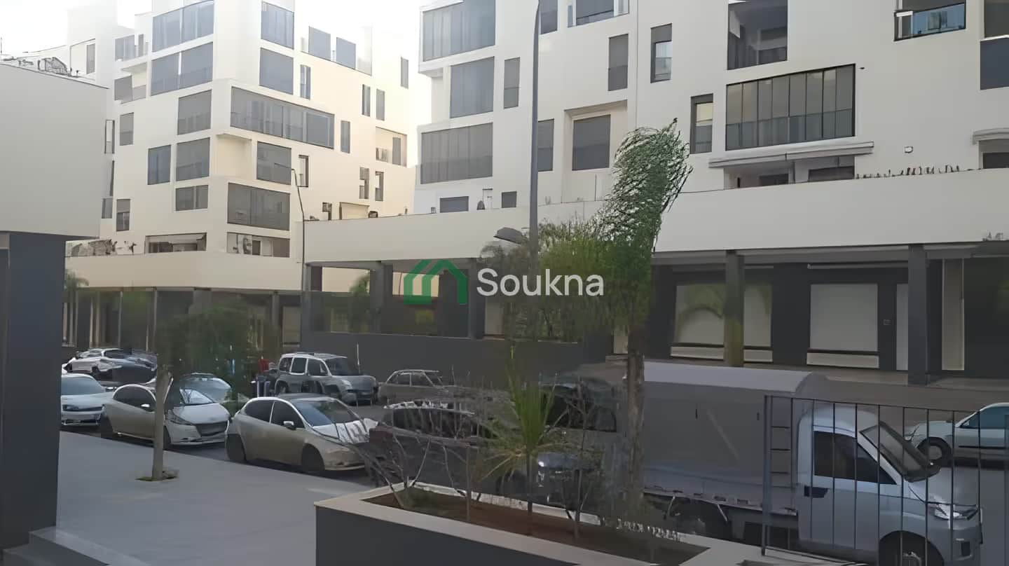 Location Local Oran Bir El Djir - Photo 1