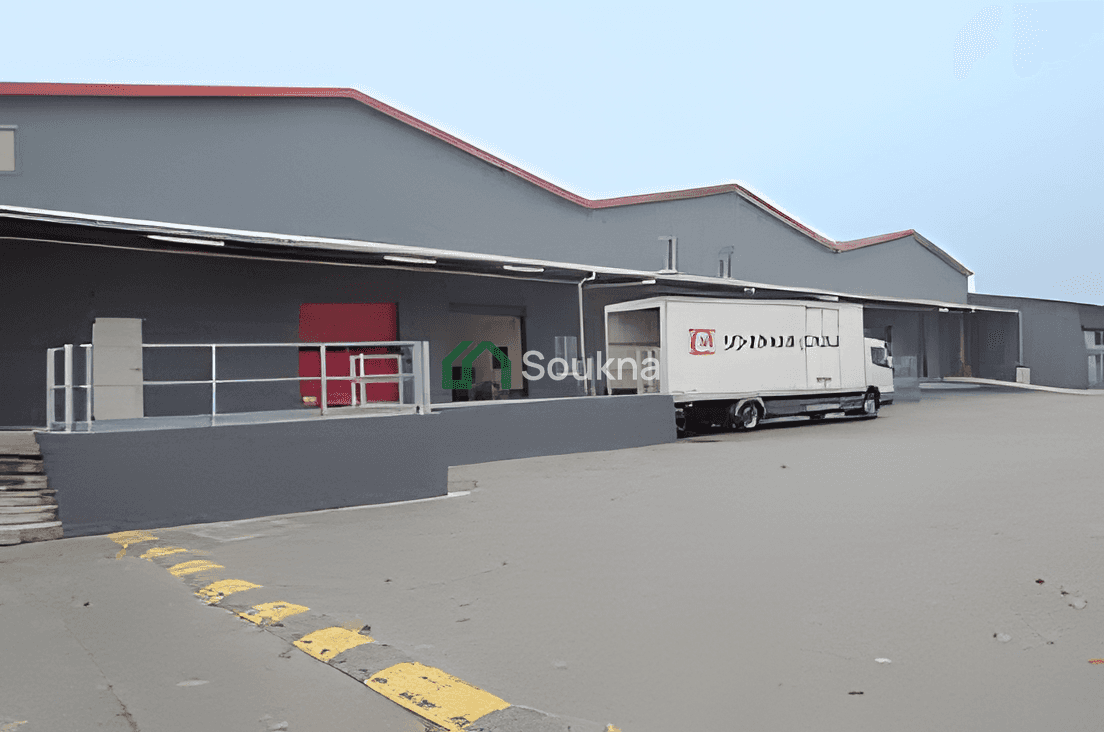 Location Hangar Oran Es Senia - Photo 1