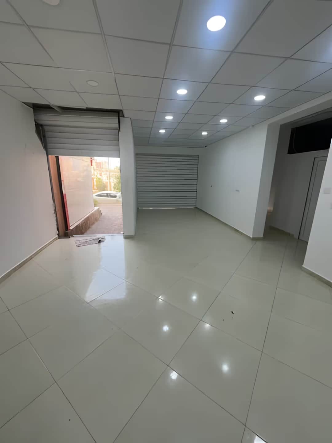 Location Local Alger Mahelma - Photo 2