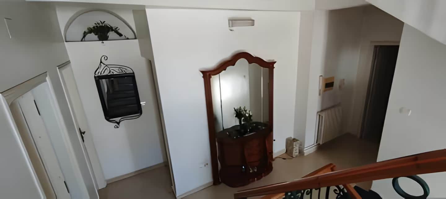 𝑨̀ 𝒗𝒆𝒏𝒅𝒓𝒆 | 𝑽𝒊𝒍𝒍𝒂 𝑹+1 𝒂̀ 𝑳𝒐𝒇𝒂 – 𝒂𝒗𝒆𝒄 𝒋𝒂𝒓𝒅𝒊𝒏 & 𝒈𝒂𝒓𝒂𝒈𝒆 - Photo 3