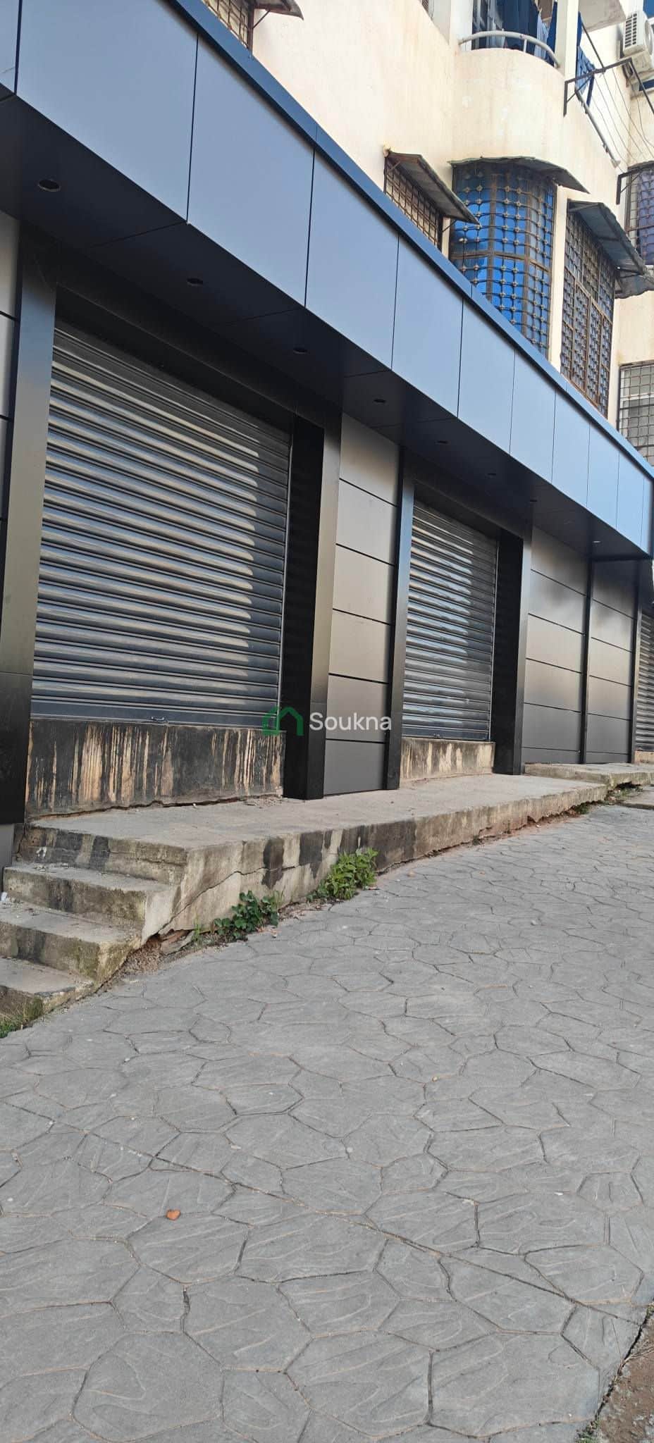 À louer – 2 locaux commerciaux - Photo 1