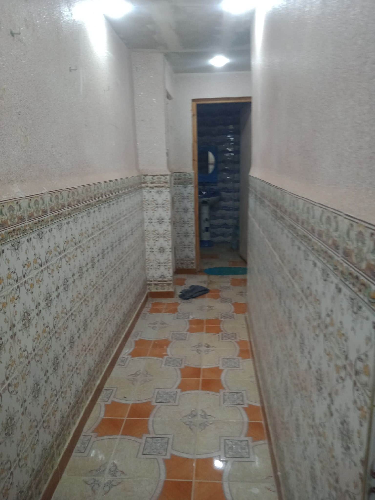 Appartement F2 à vendre – Rez-de-chaussée,centre-ville El Tarf - Photo 1