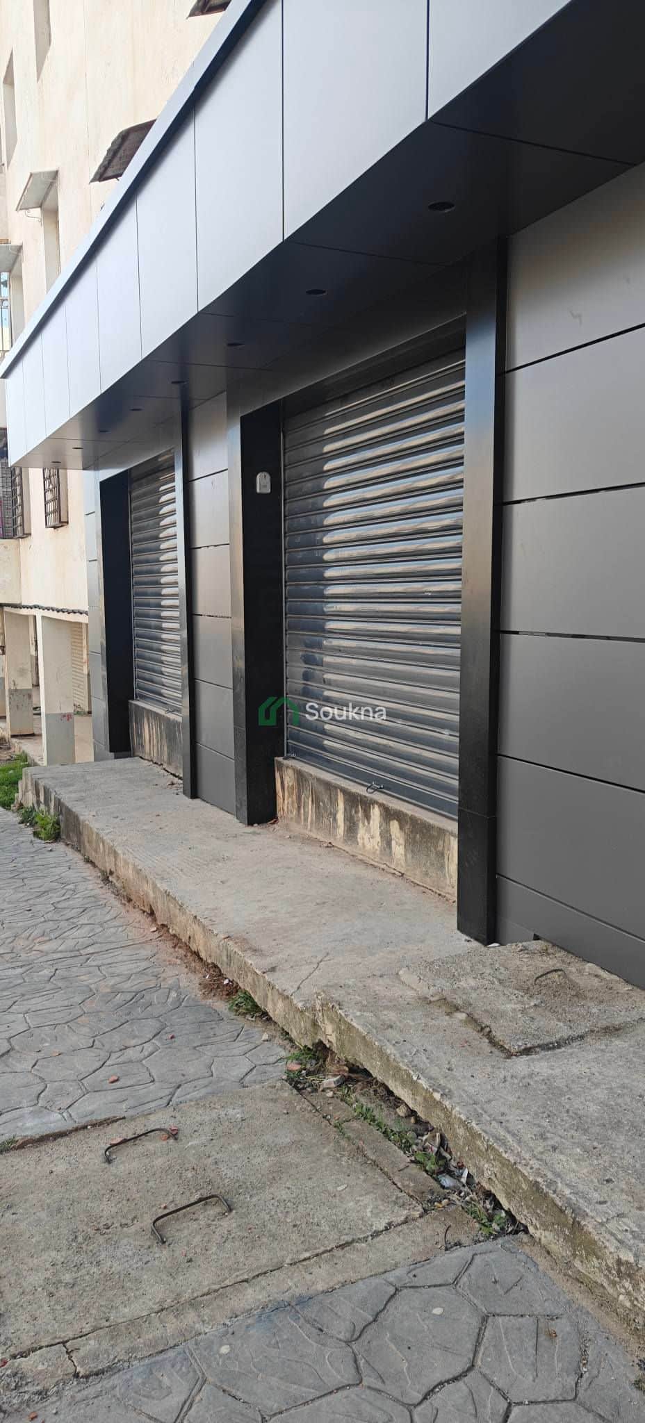 À louer – 2 locaux commerciaux - Photo 2