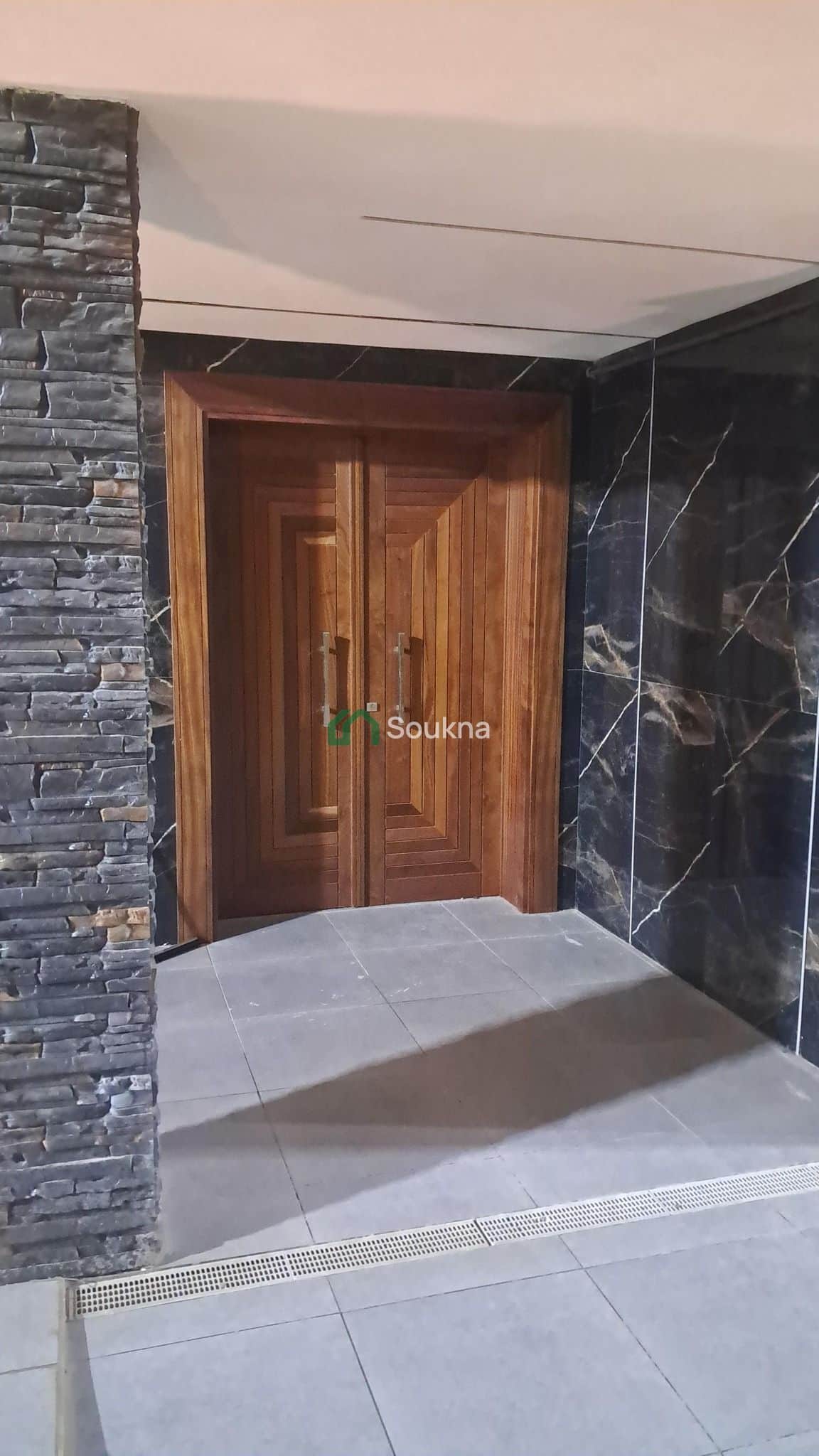  Villa close et couvert a vendre - Photo 2