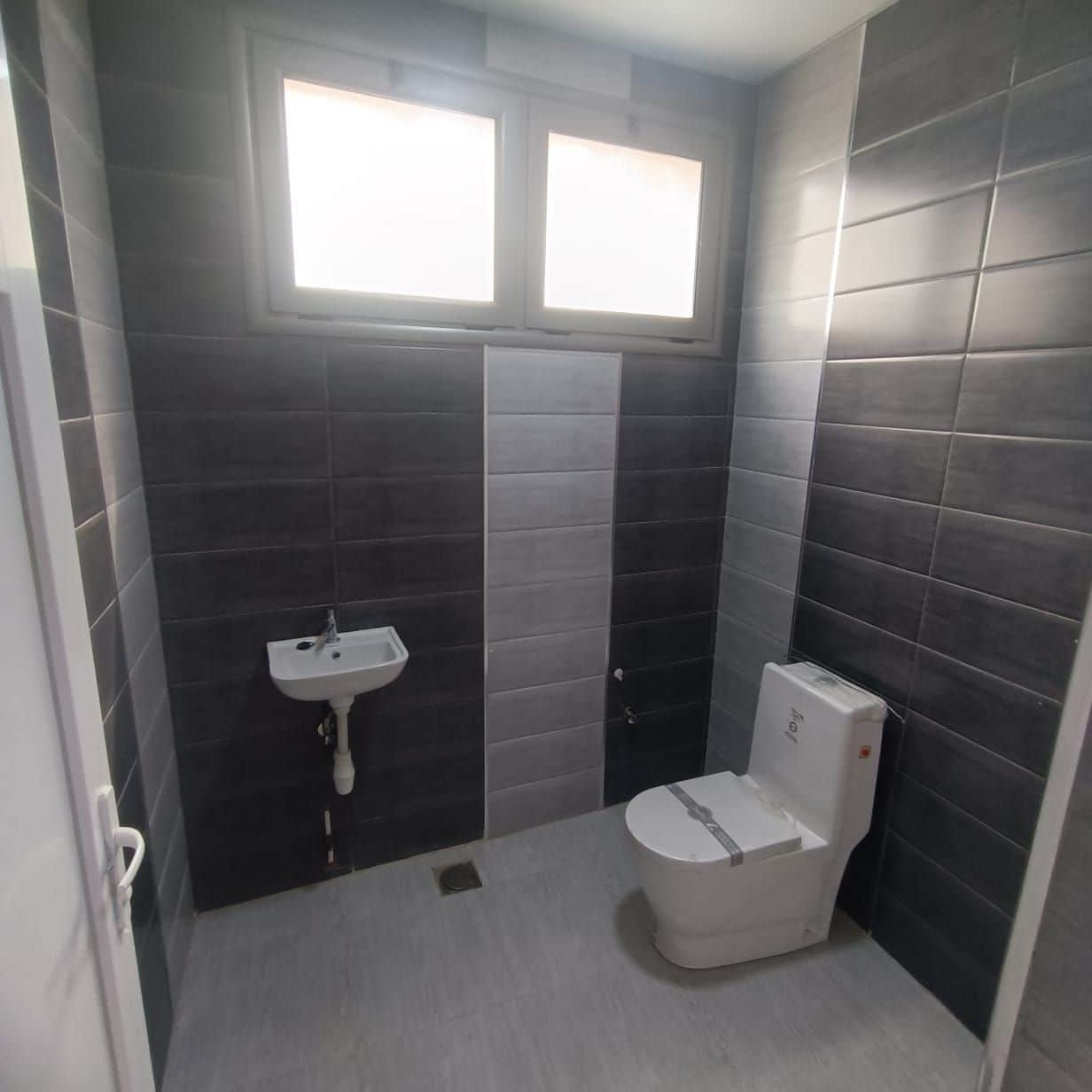 Showroom à louer – Mahelma - Photo 3