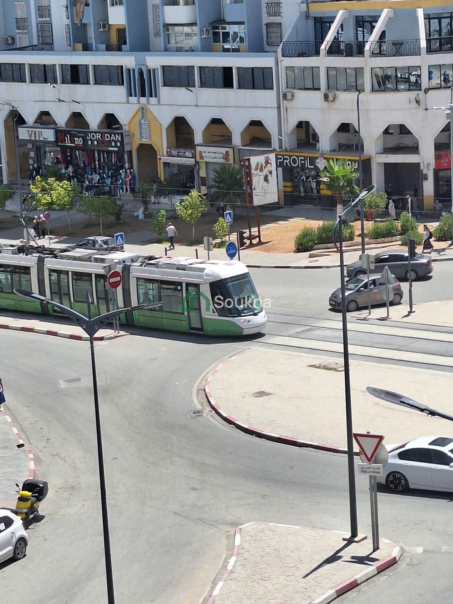 Appartement À LOUER  - Photo 1