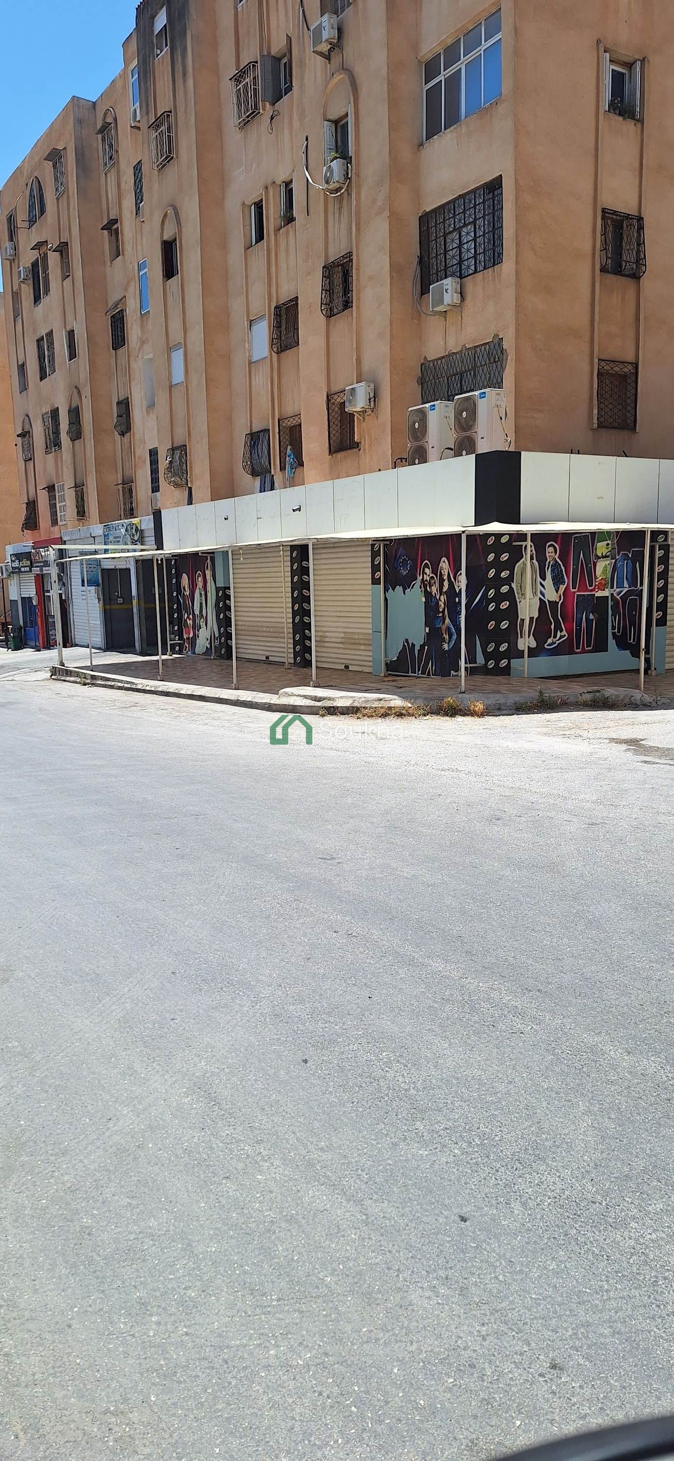 À LOUER – Showroom / Local commercial - Photo 2