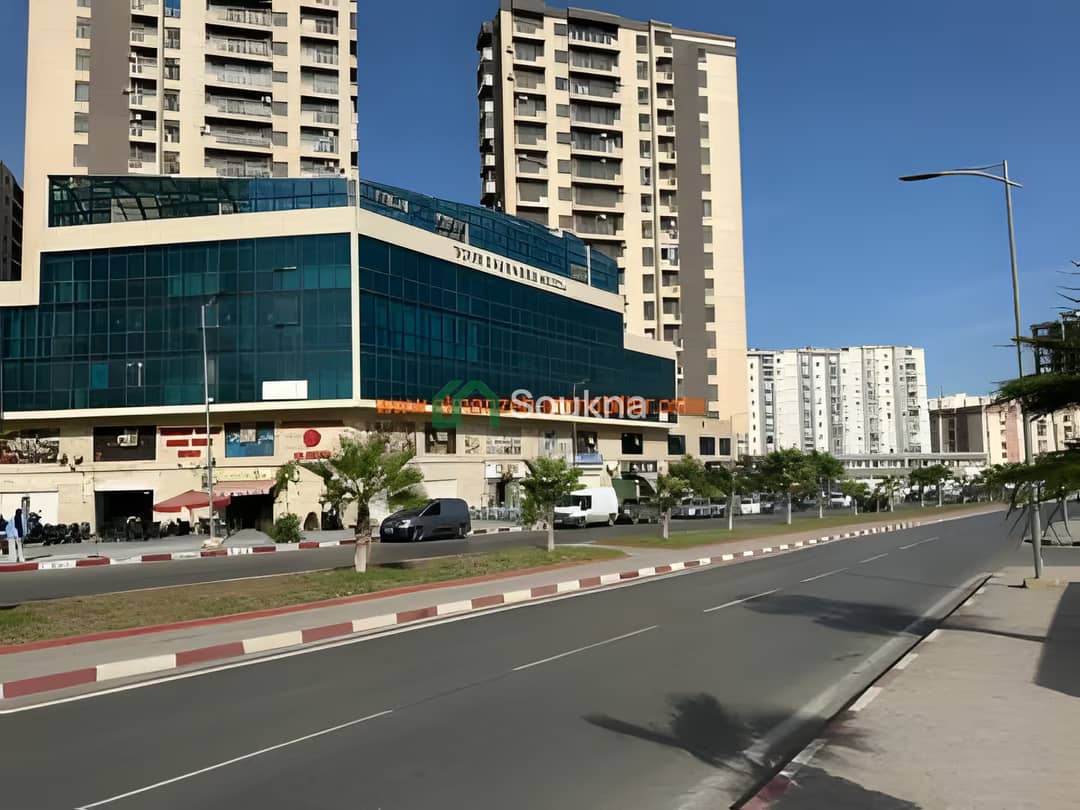 Location Local Oran Bir El Djir - Photo 1