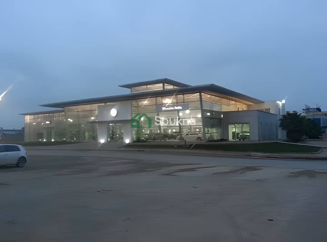 Location Hangar Oran Es Senia - Photo 1