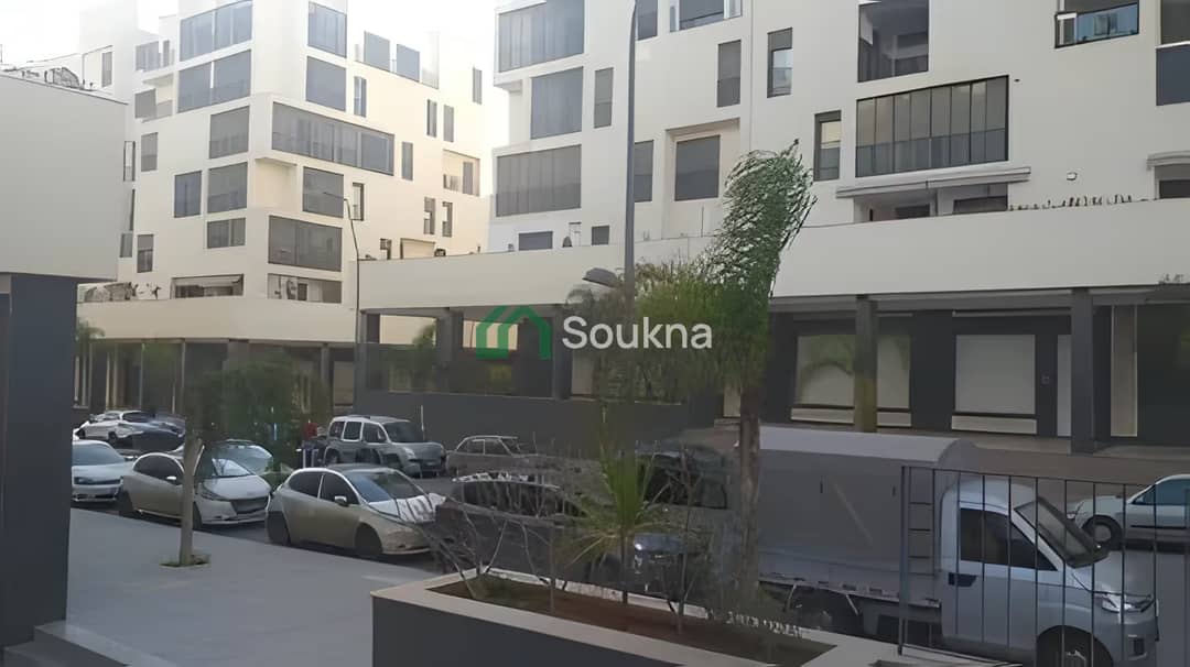 Location Local Oran Bir El Djir - Photo 1