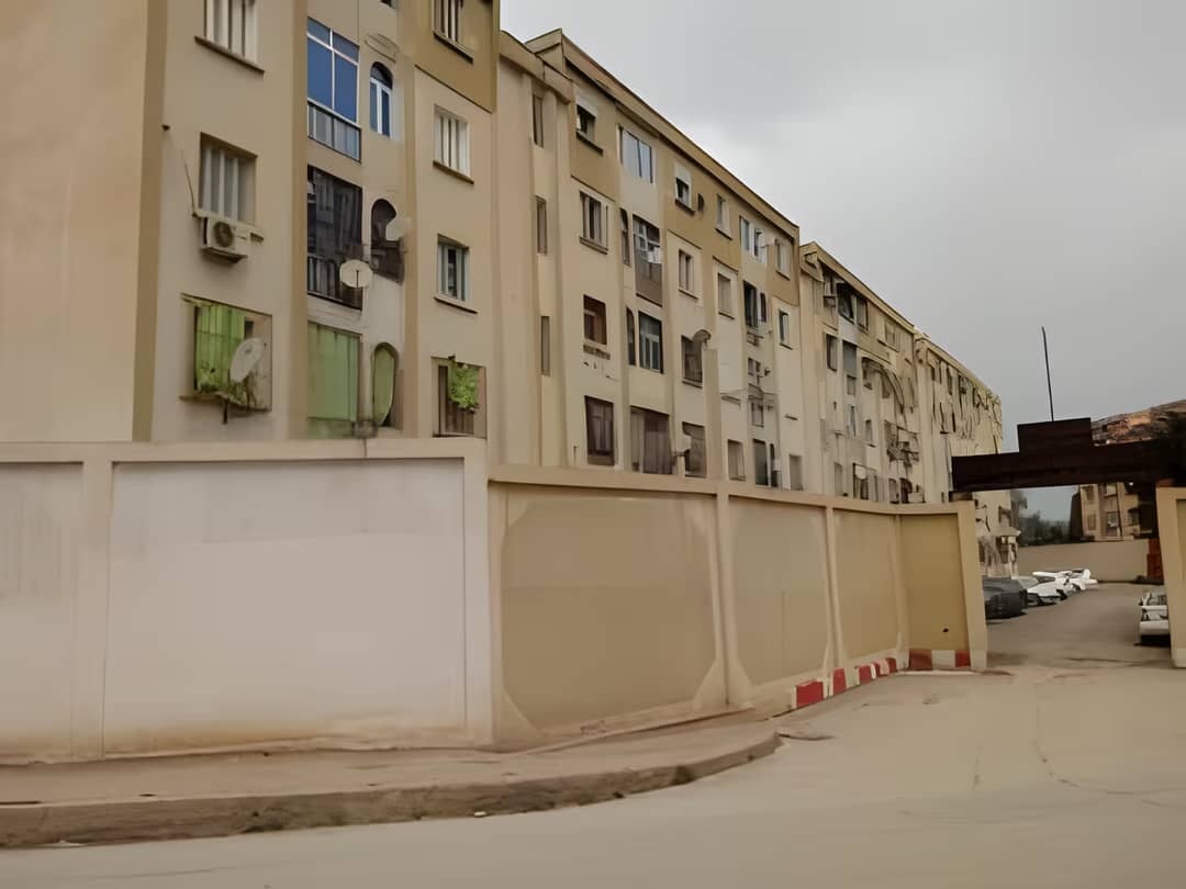 Vente Appartement F3 Chlef Chlef - Photo 2