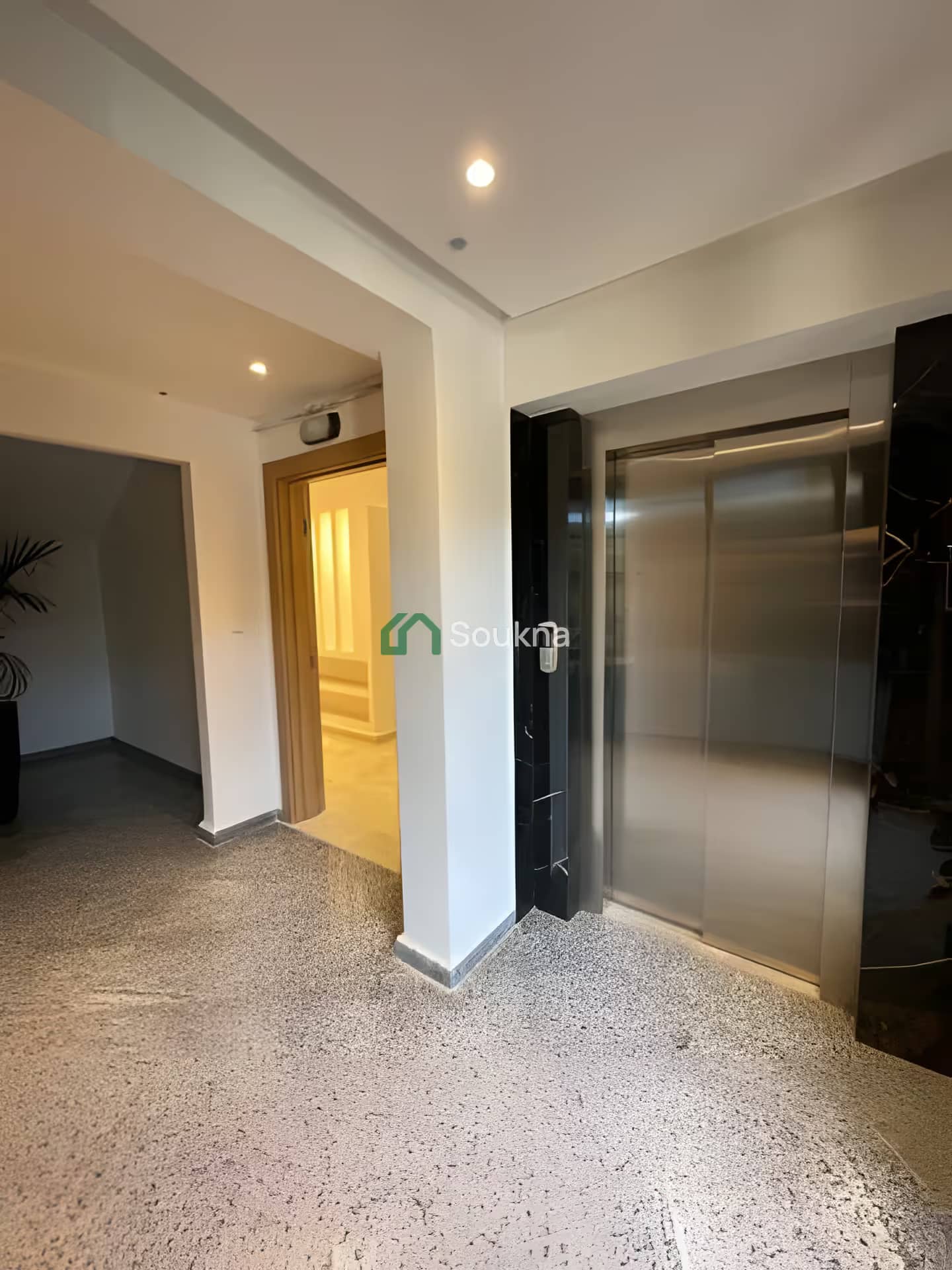 بيع شقة 4 غرف الجزائر العاشور-7