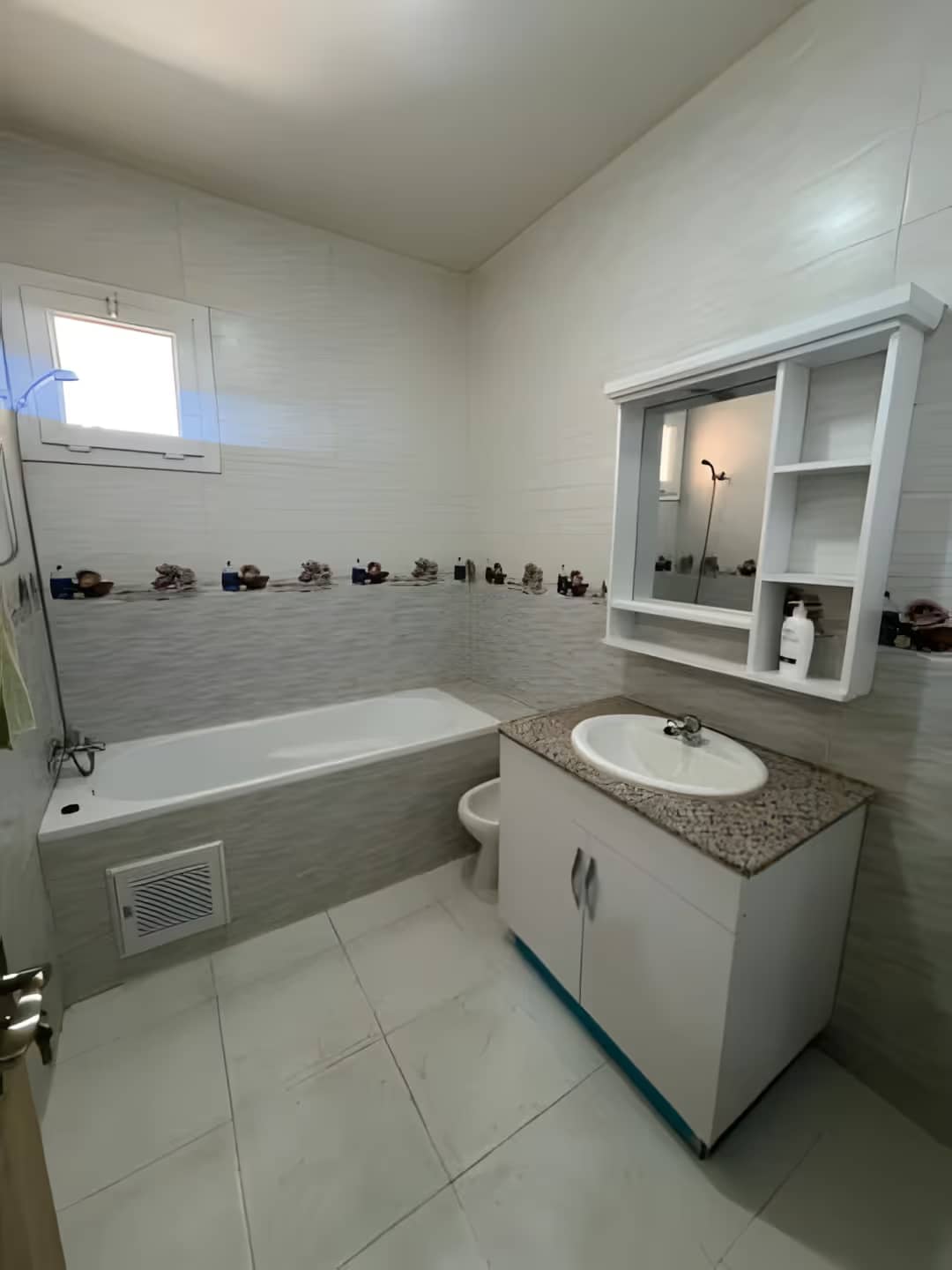 Location Appartement F4 Alger Mahelma - Photo 10