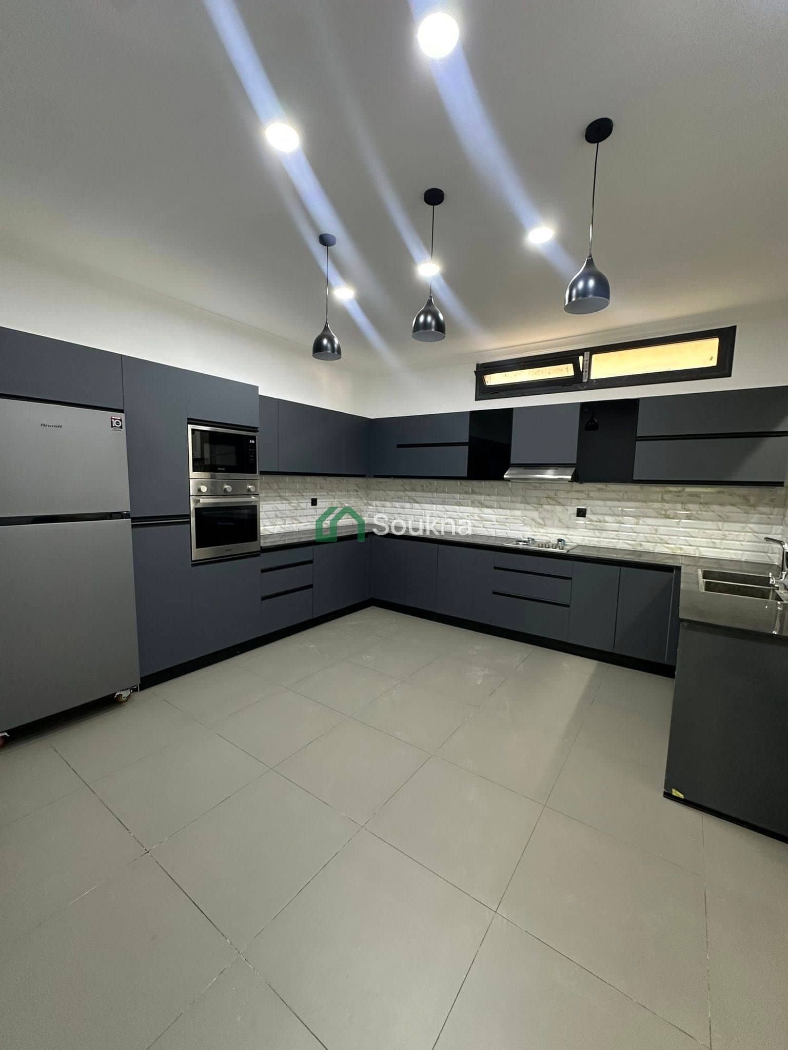 À louer – Appartement F4 meublé-0