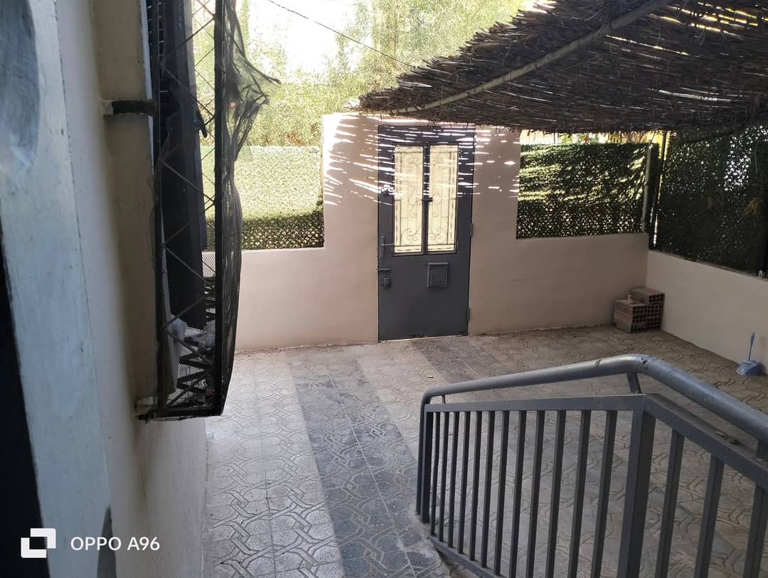 Appartement F3 + Cour à Louer – Cité Mahal (La Brémaire) - Photo 1