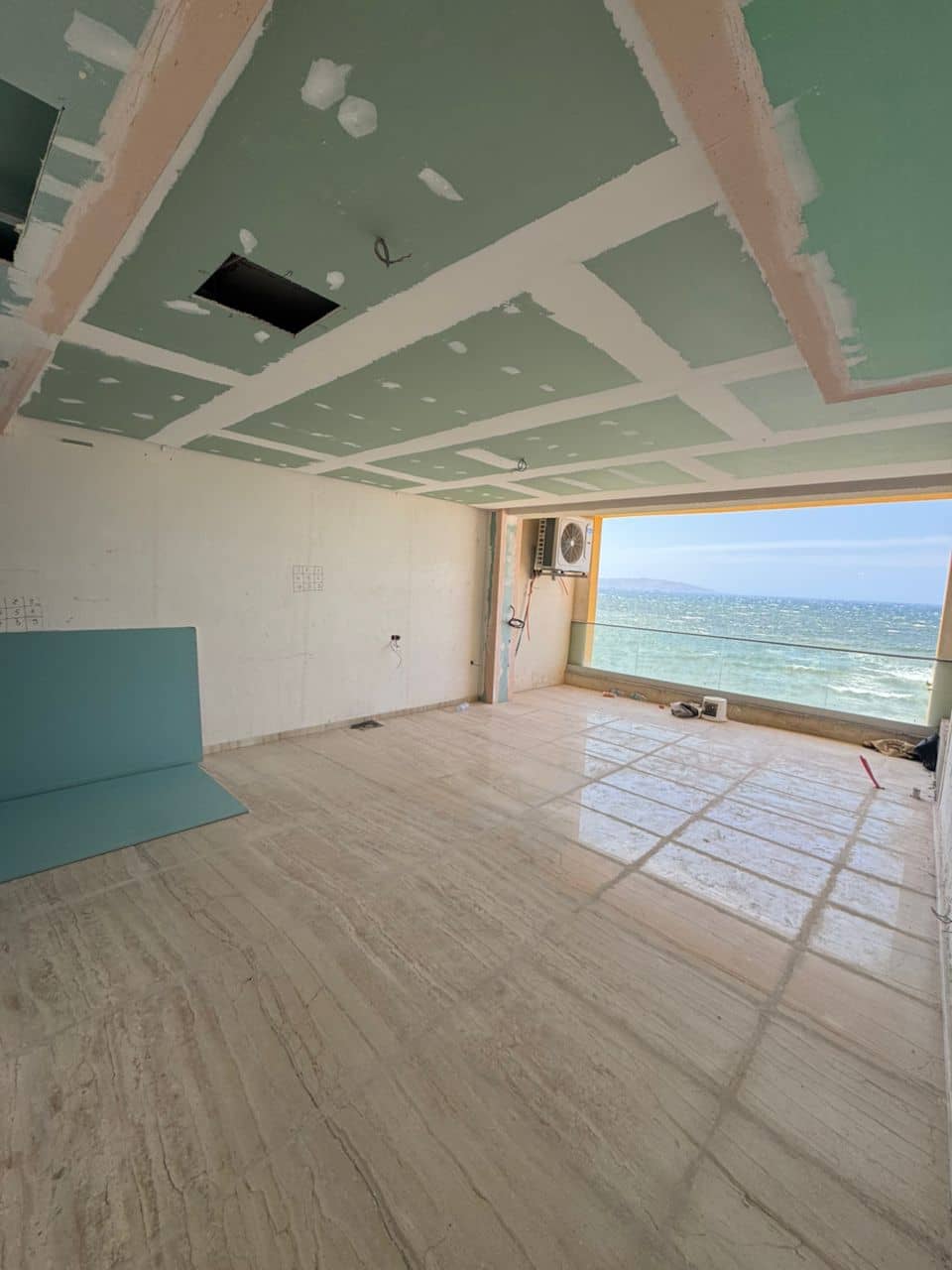 Appartement F3 vue sur mer à vendre-0