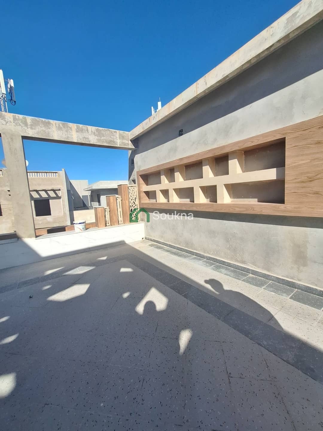 Immeuble à vendre – En construction + Piscine - Photo 4