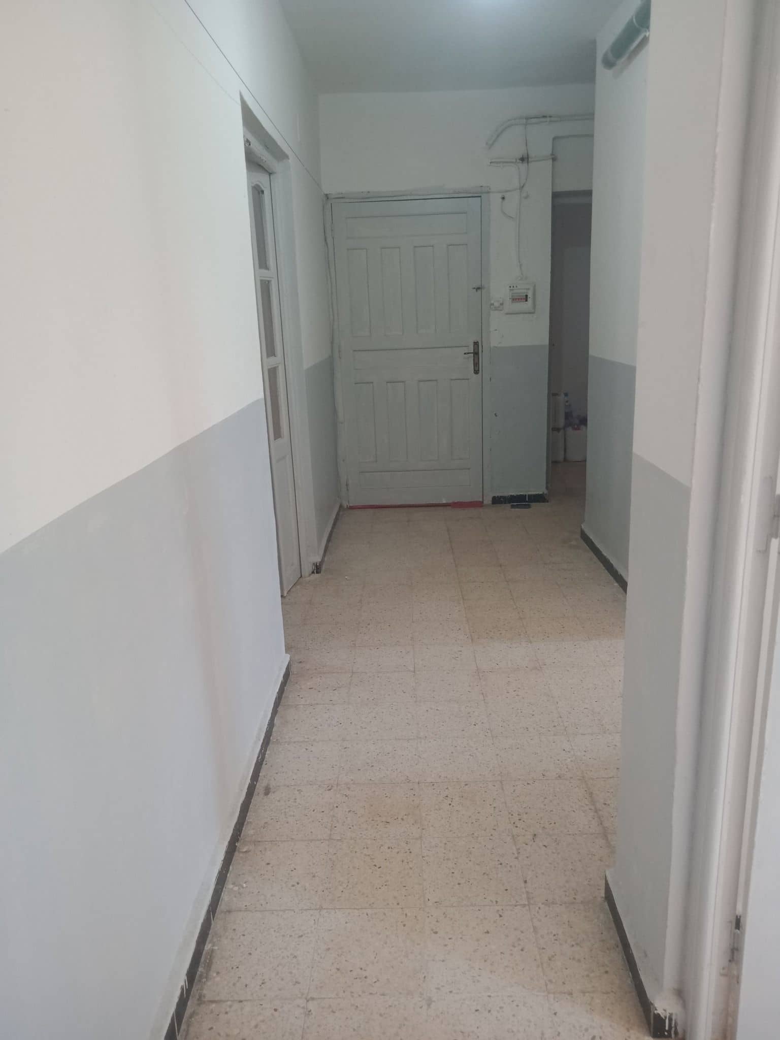 Appartement F3 à vendre – Rez-de-chaussée, centre-ville El Tarf-1