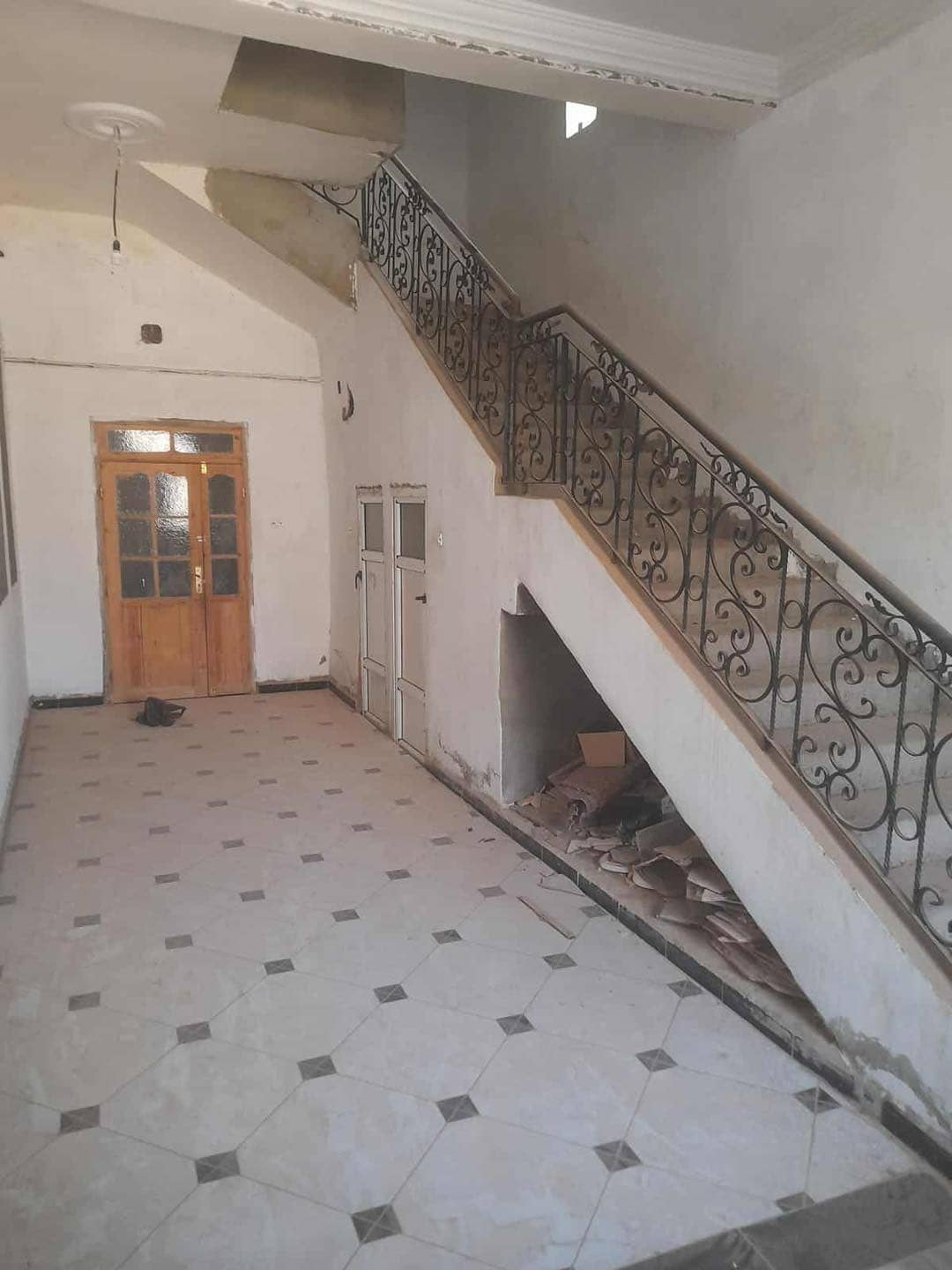 Maison R+2 à Vendre – Bouchebka (Sidi Bel Abbès)-1