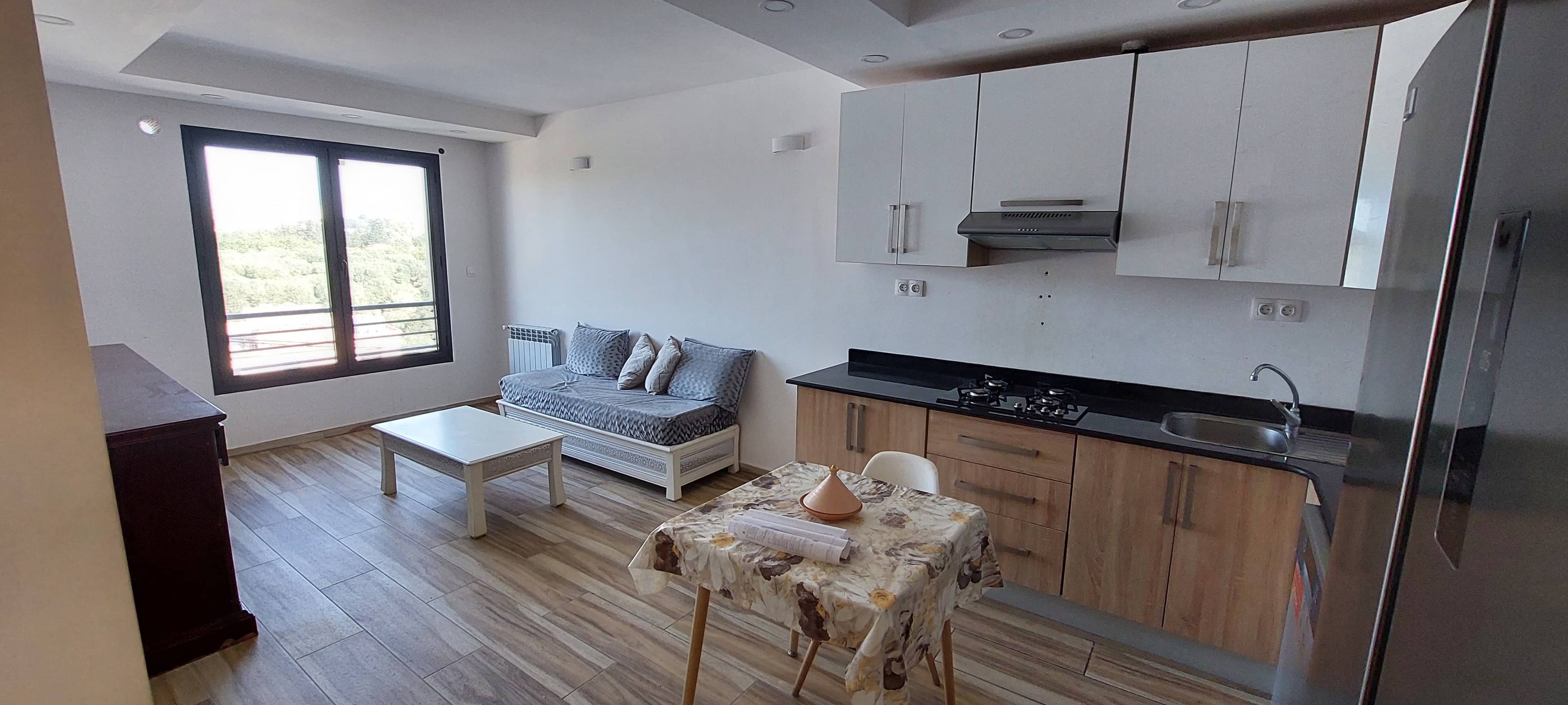 F4 2ème étage avec box et ascenseur 