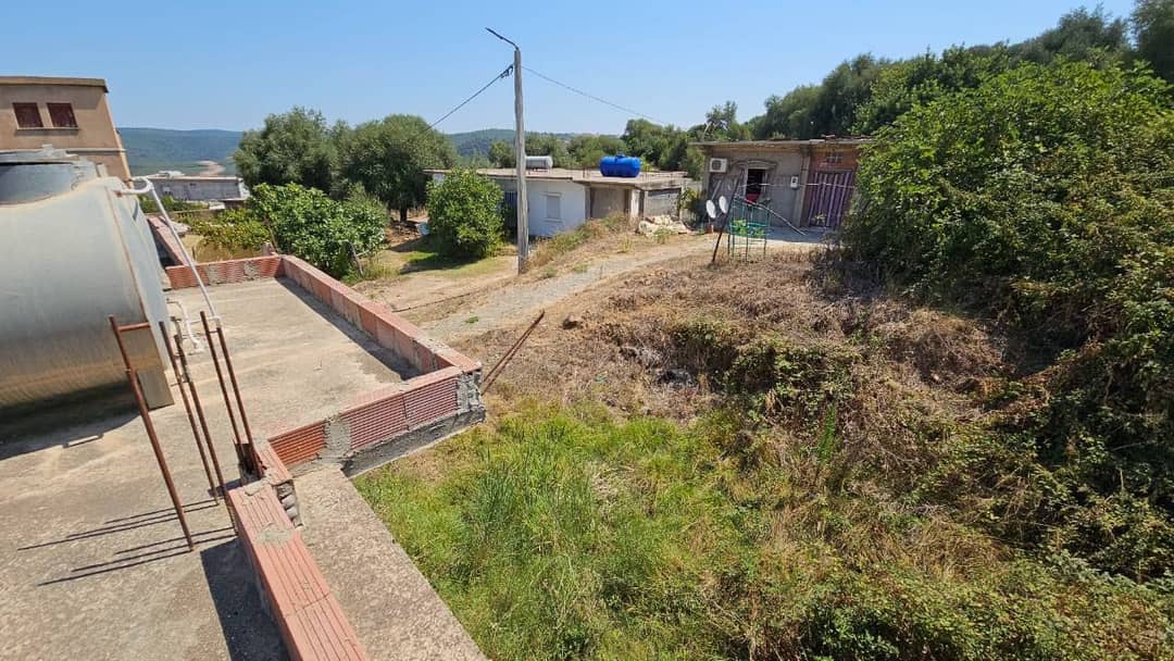 Bâtiment à vendre – Plain-pied avec 3 façades au centre d’Aïn Kerma (El Tarf) - Photo 18