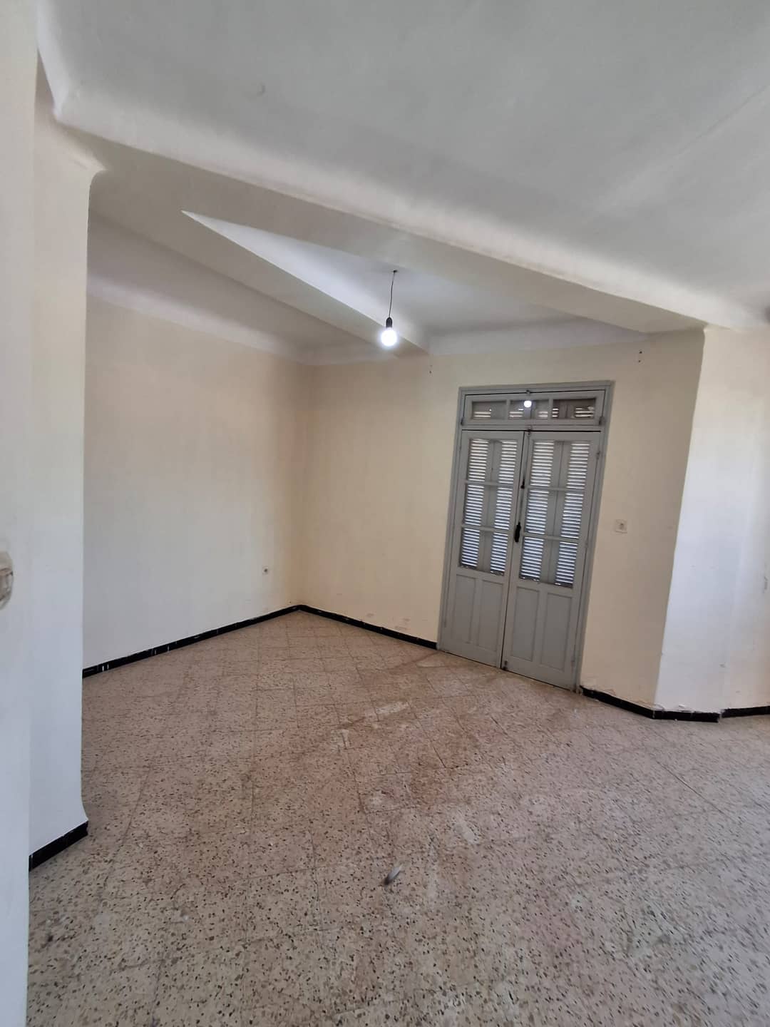 Appartement à vendre – Quartier résidentiel de Bouira - Photo 5