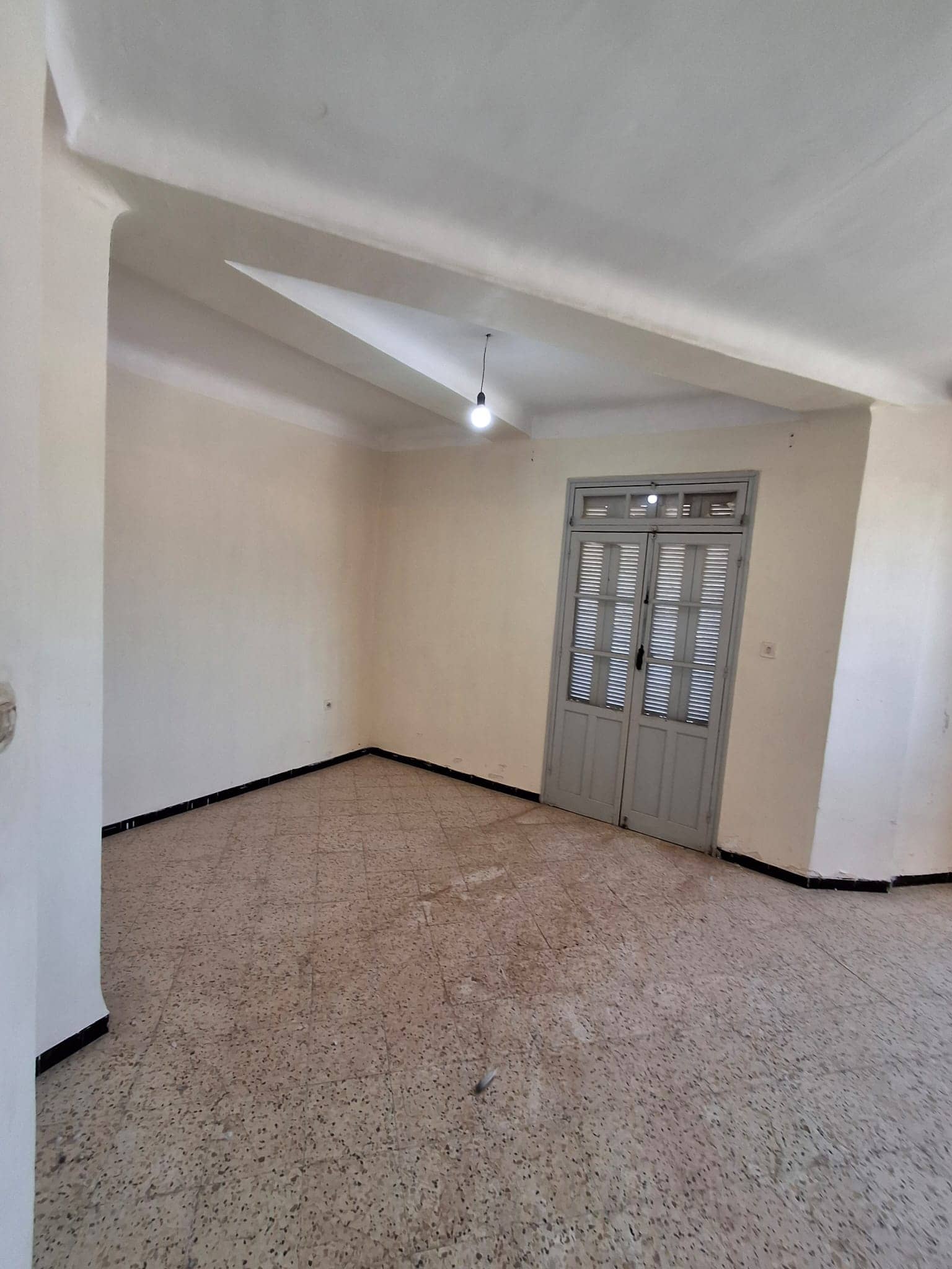 Appartement à vendre – Quartier résidentiel de Bouira-4