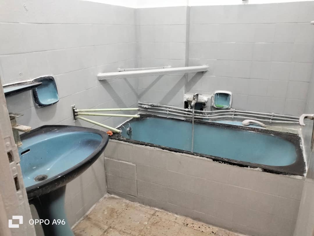 Appartement F3 + Cour à Louer – Cité Mahal (La Brémaire) - Photo 4