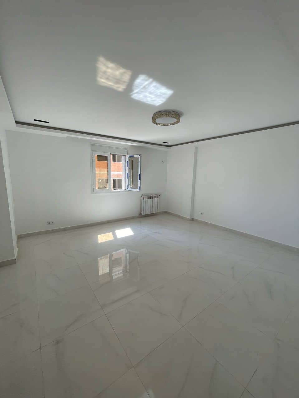 Appartement F4 haut standing à vendre – Alger, Chéraga - Photo 5
