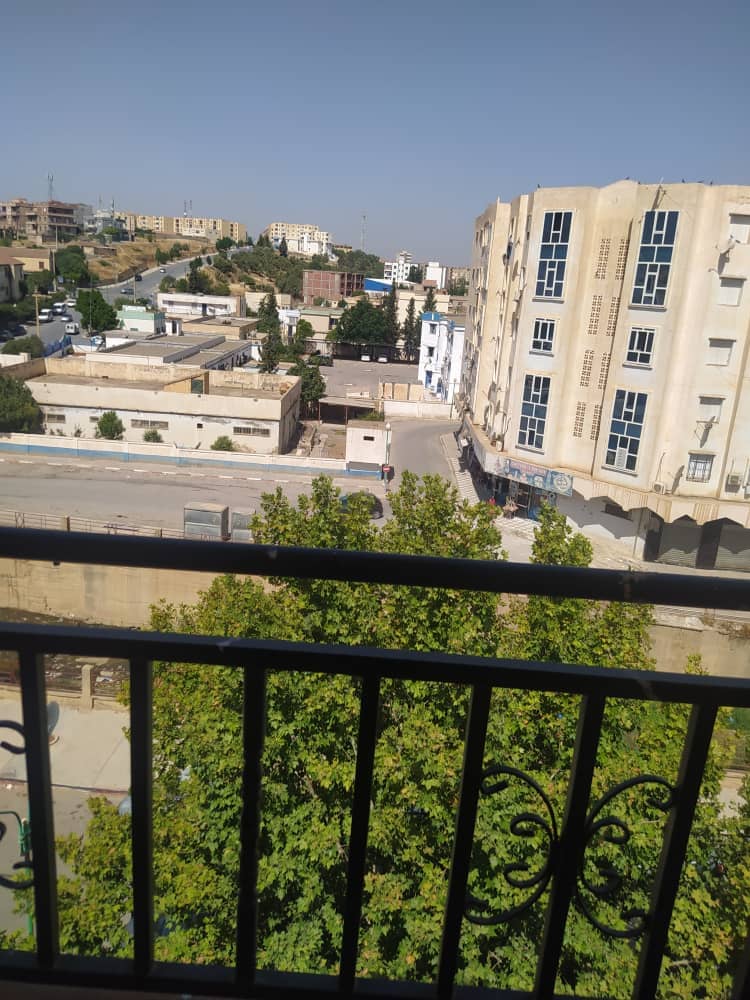 Appartement F3 à vendre – Centre-ville de Bechloul, Bouira-4