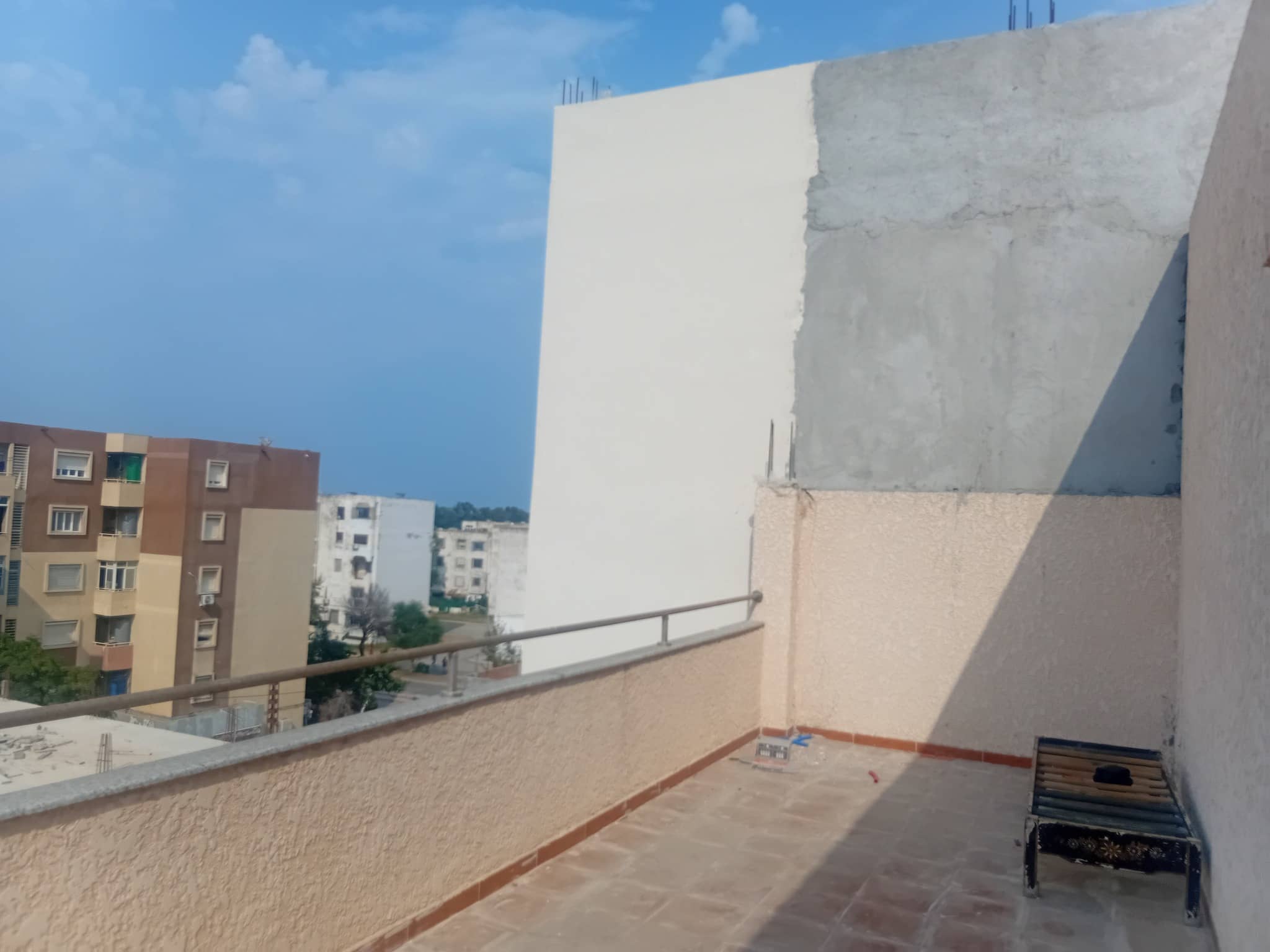 Appartement F3 Semi-fini à Vendre-1