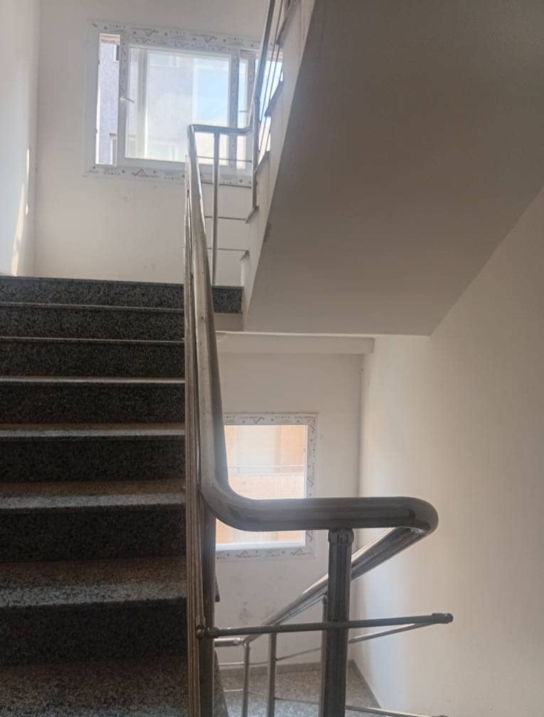 Appartement F3 Semi-fini à Vendre-3