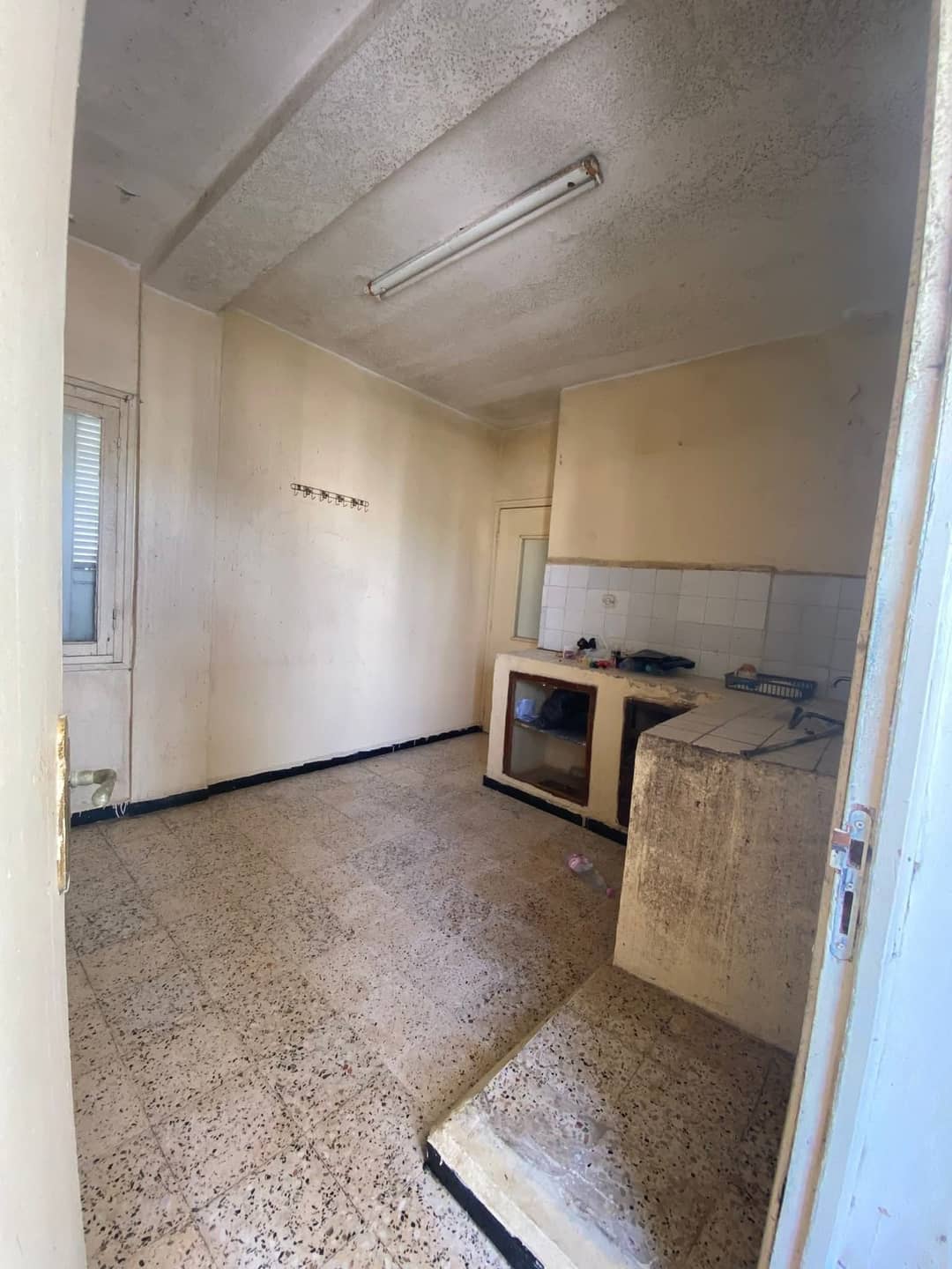 Appartement F3 à vendre – 4ᵉ étage, centre-ville El Tarf - Photo 7