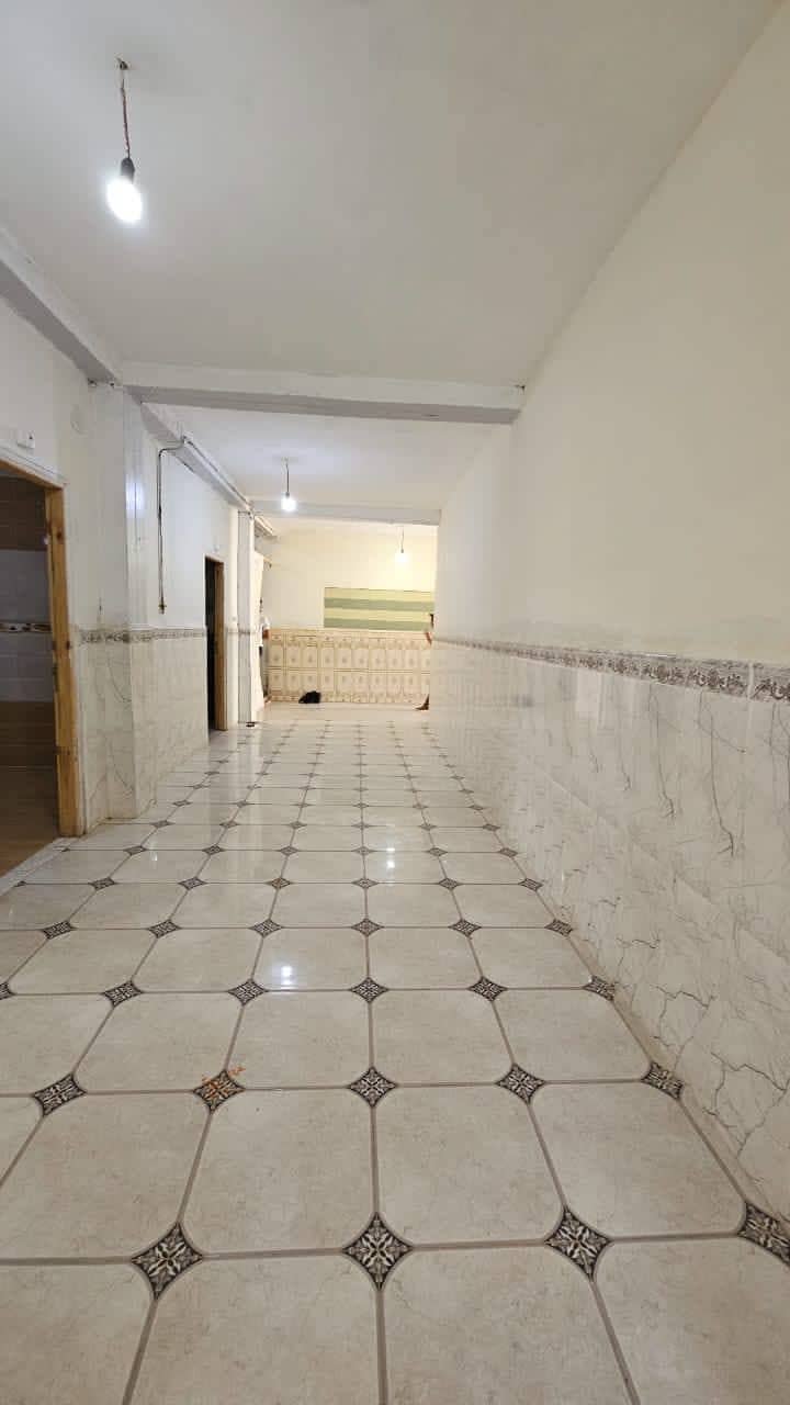 Bâtiment à vendre – Plain-pied avec 3 façades au centre d’Aïn Kerma (El Tarf) - Photo 8