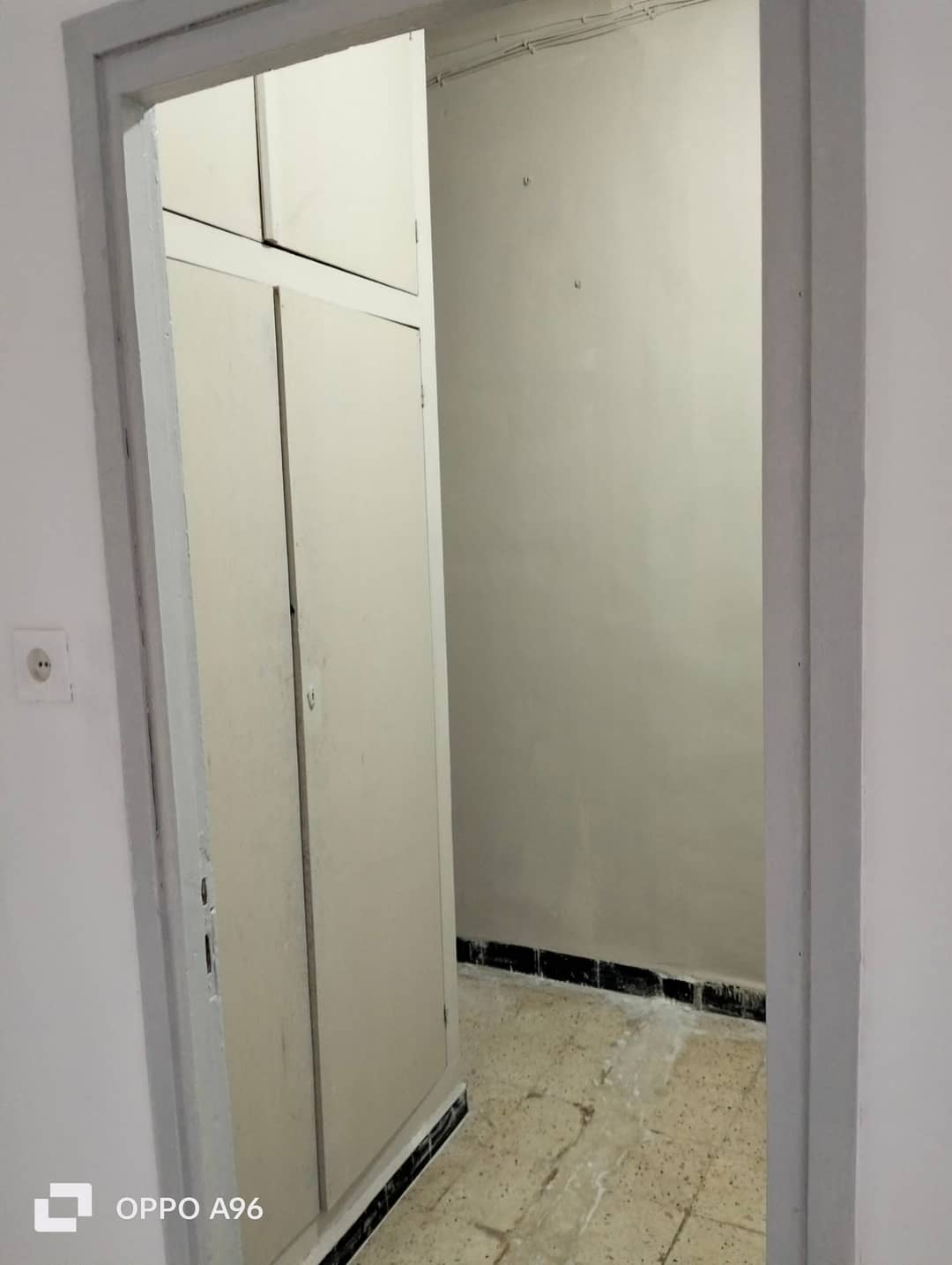 Appartement F3 + Cour à Louer – Cité Mahal (La Brémaire) - Photo 8