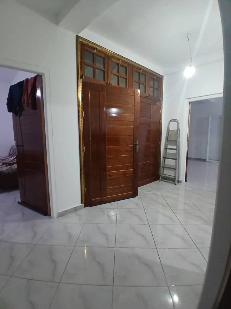 Bâtiment semi-fini à vendre – 4 étages + terrasse, vue sur le lac Oubira – El Kala - Photo 10