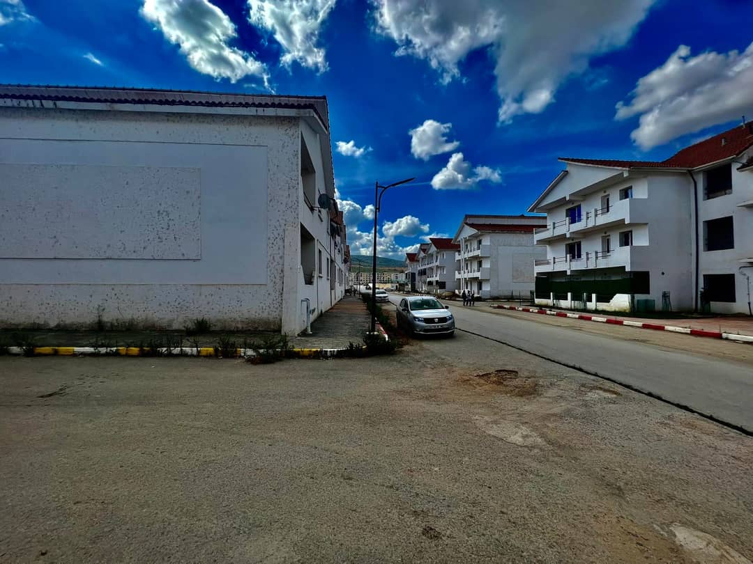 Appartement F4 à vendre – El Tarf (Quartier 202 Logements) - Photo 14