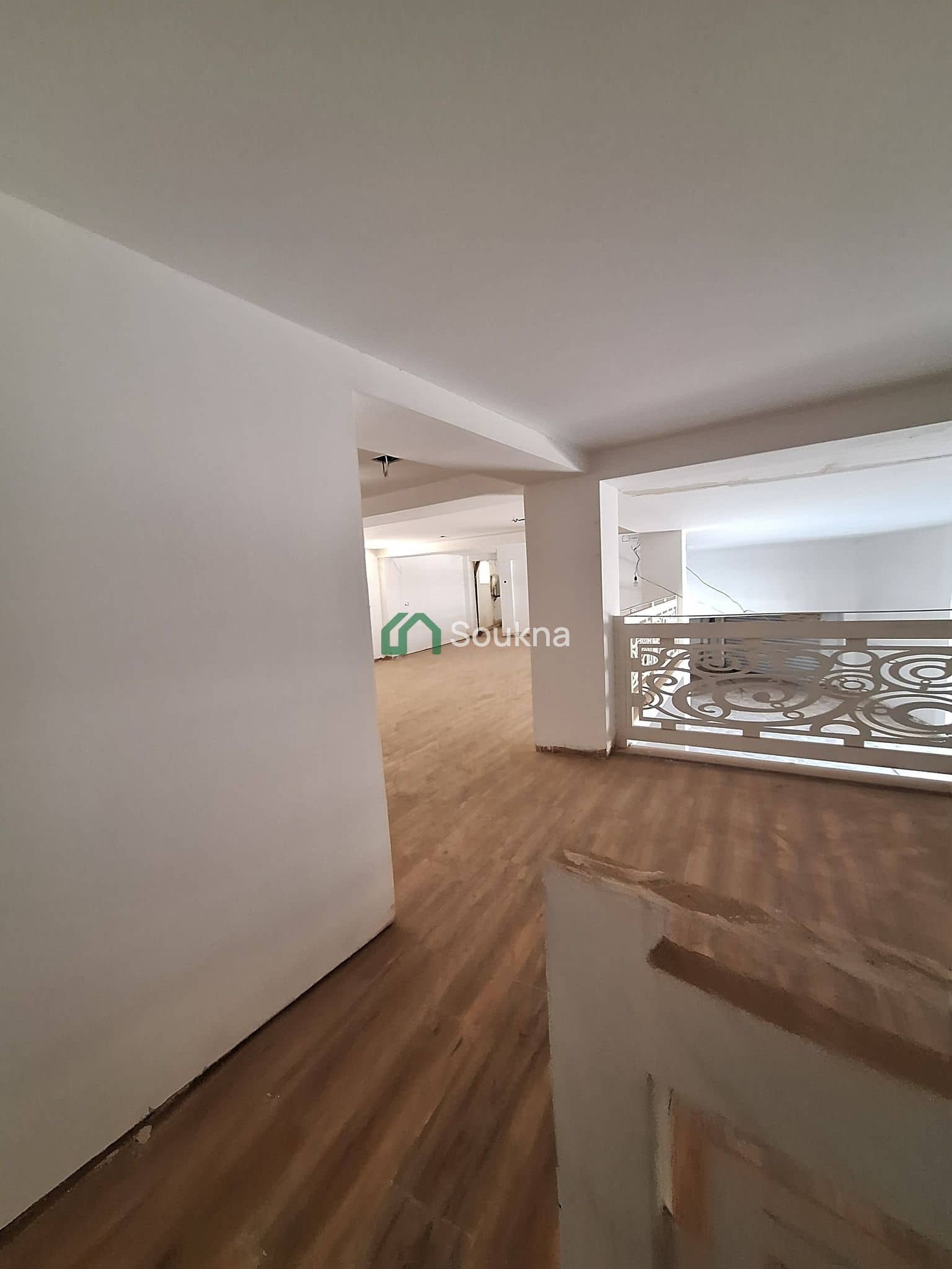 À LOUER / À VENDRE Local commercial-12