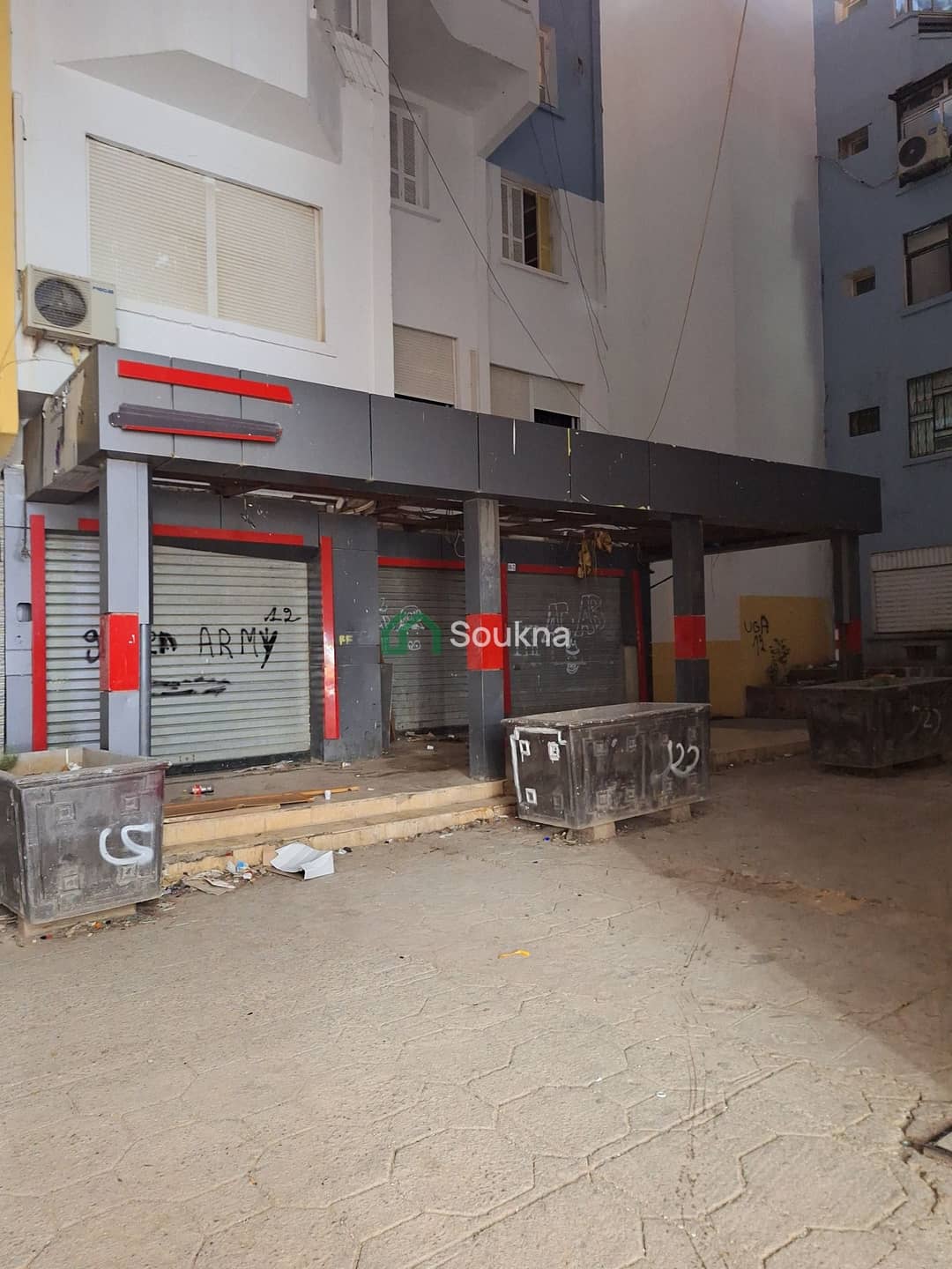 À VENDRE Local commercial - Photo 1