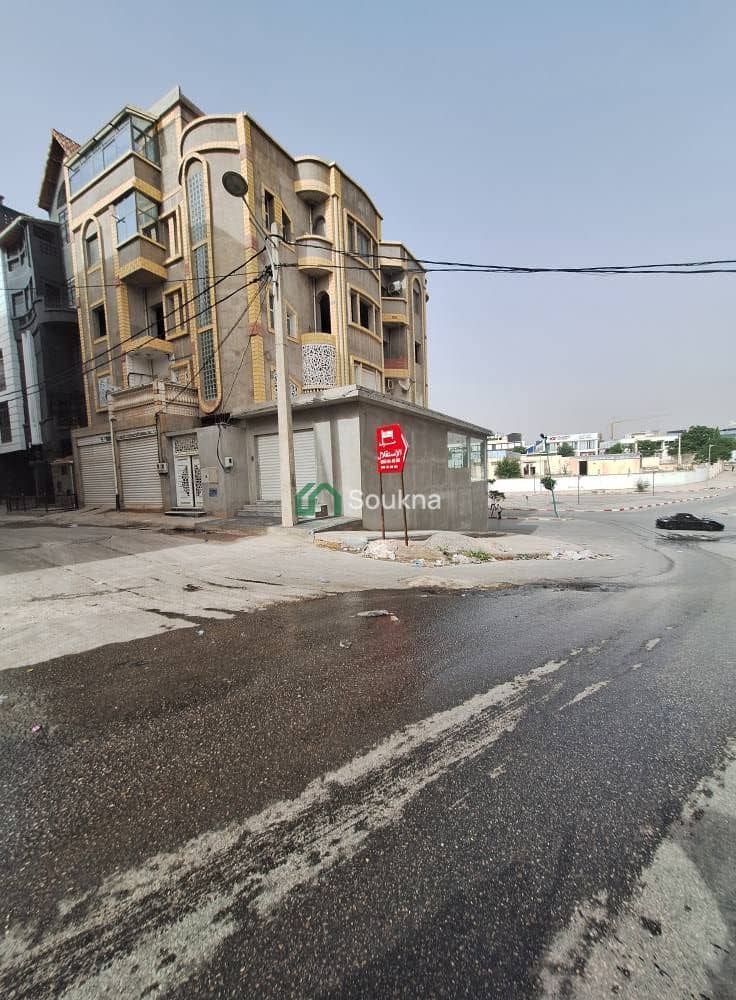 À VENDRE – Terrain-1