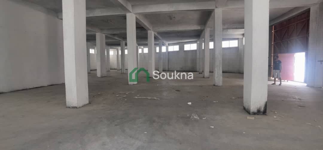 terrain pour stationnement À LOUER-1