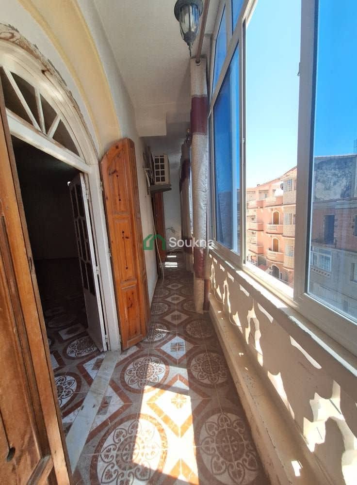 À LOUER – Étage de villa - Photo 4