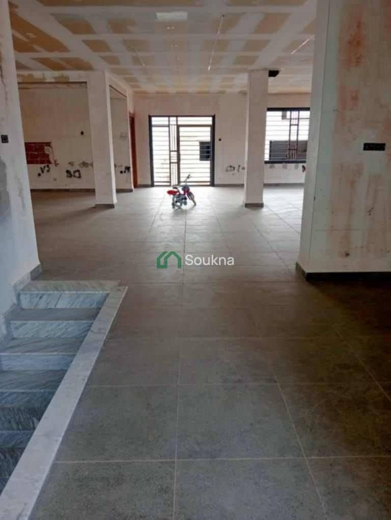 Local commercial À LOUER-4