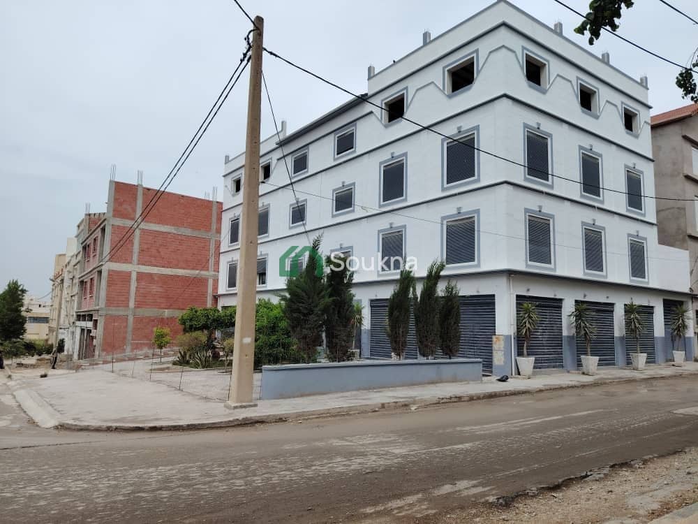 À VENDRE – Maison individuelle commerciale-4