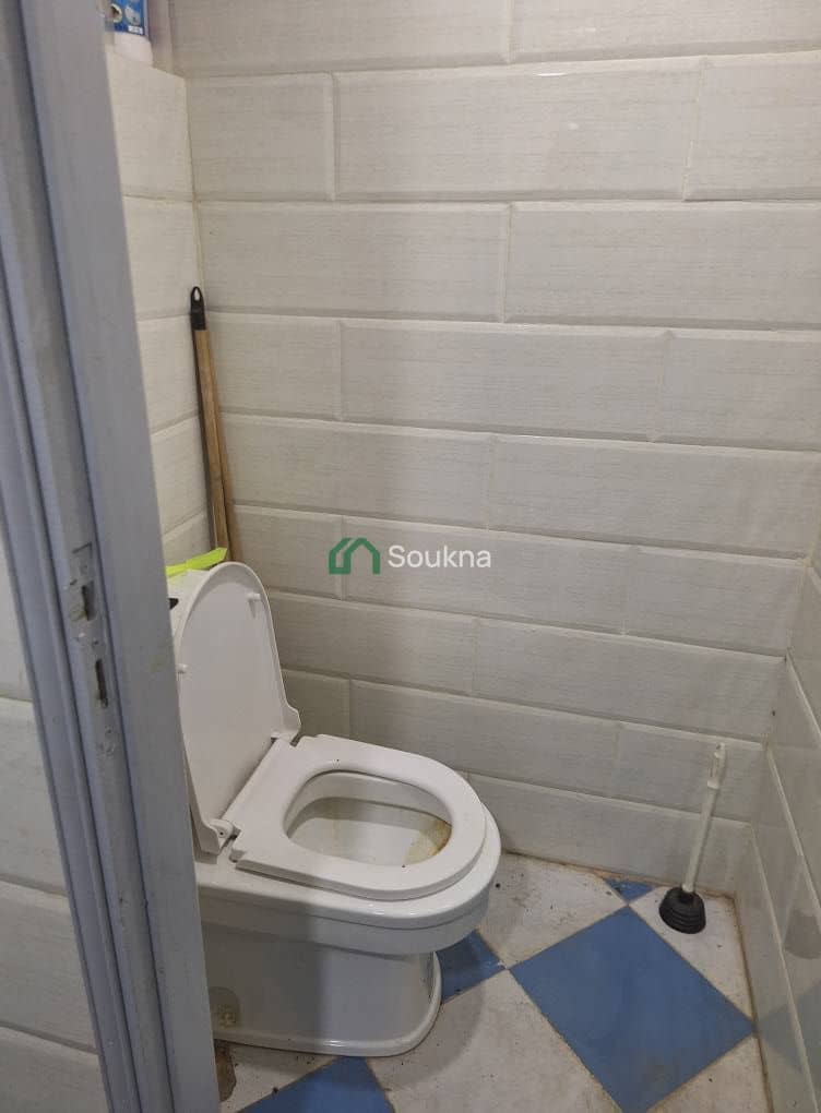 À VENDRE – Service / Bureau-7