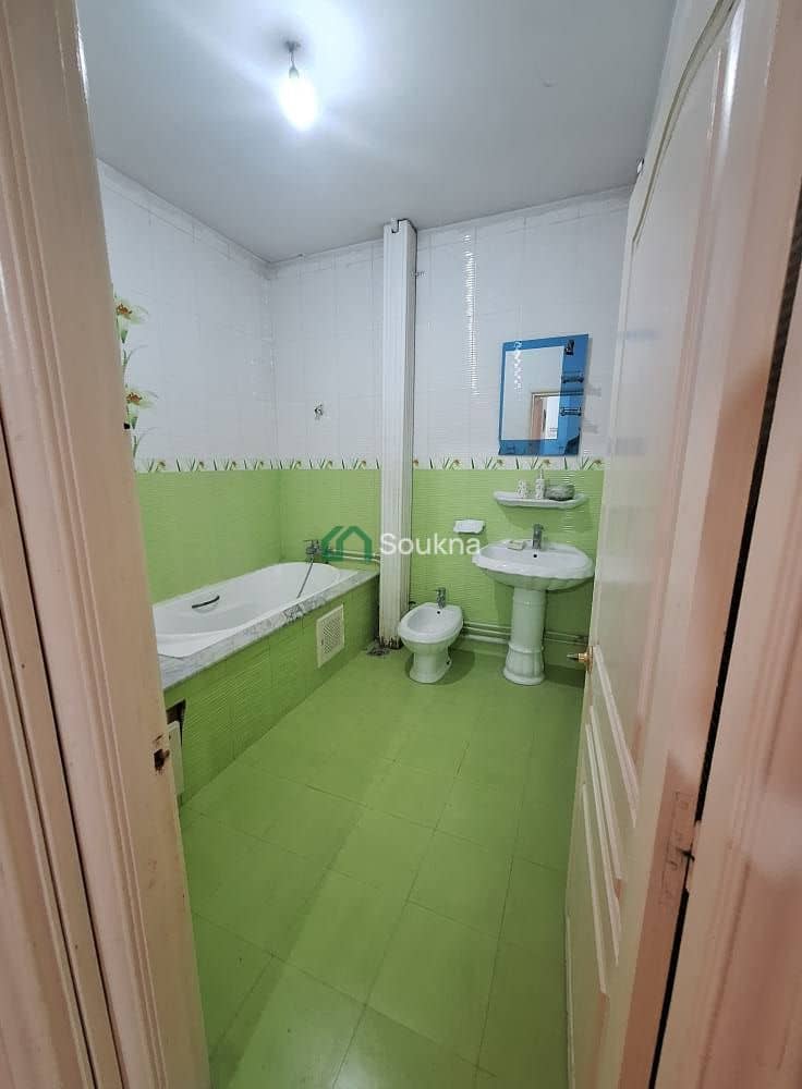 À LOUER – Étage de villa - Photo 8