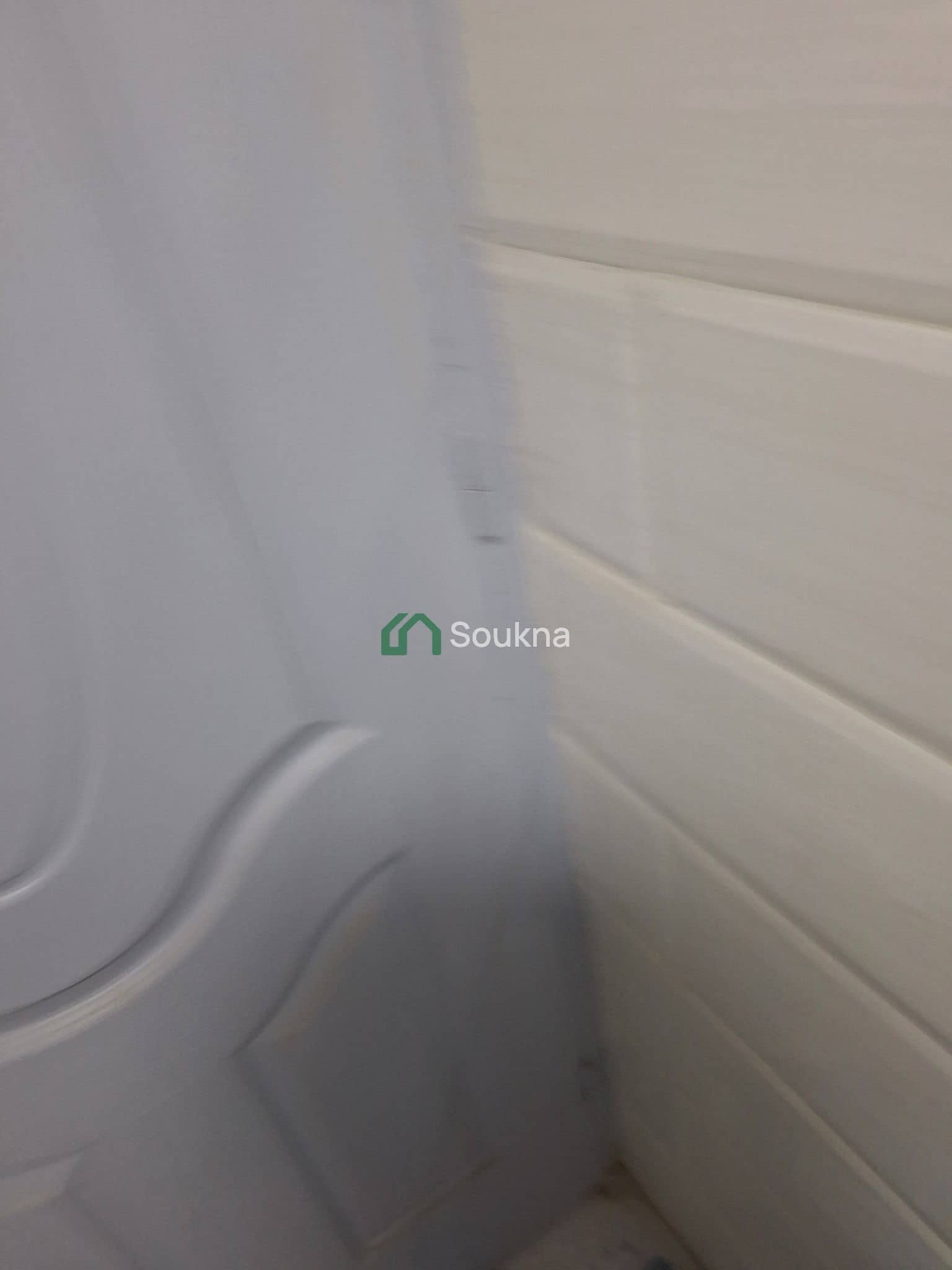 À VENDRE – Service / Bureau-8