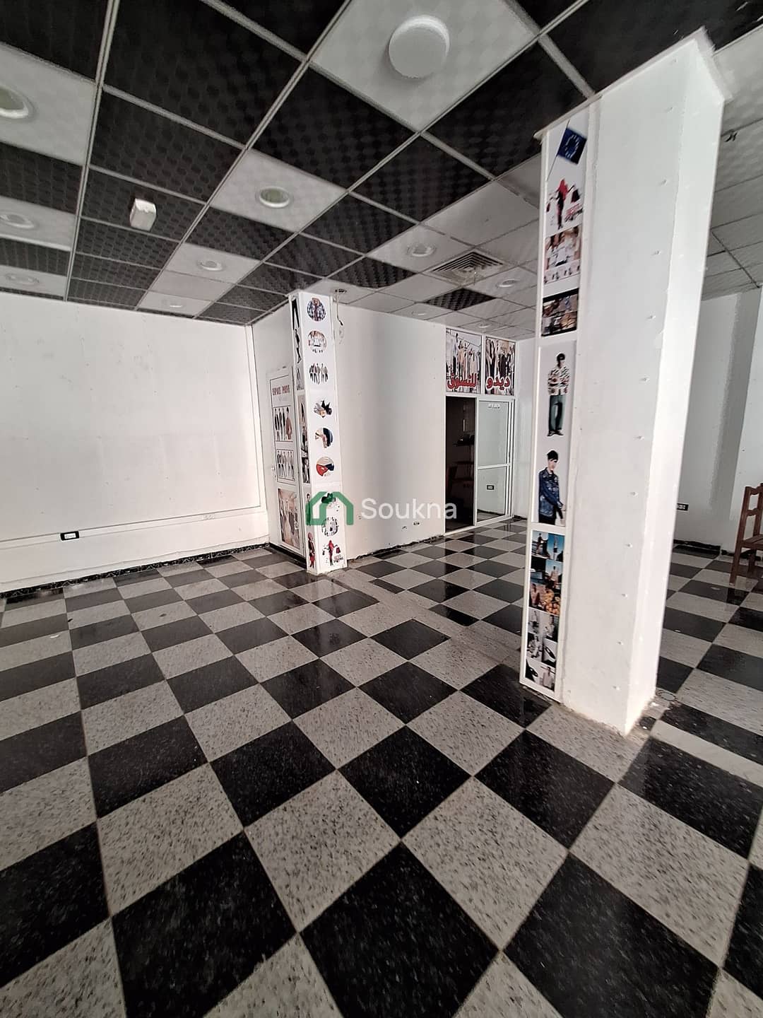 À LOUER – Showroom / Local commercial - Photo 9