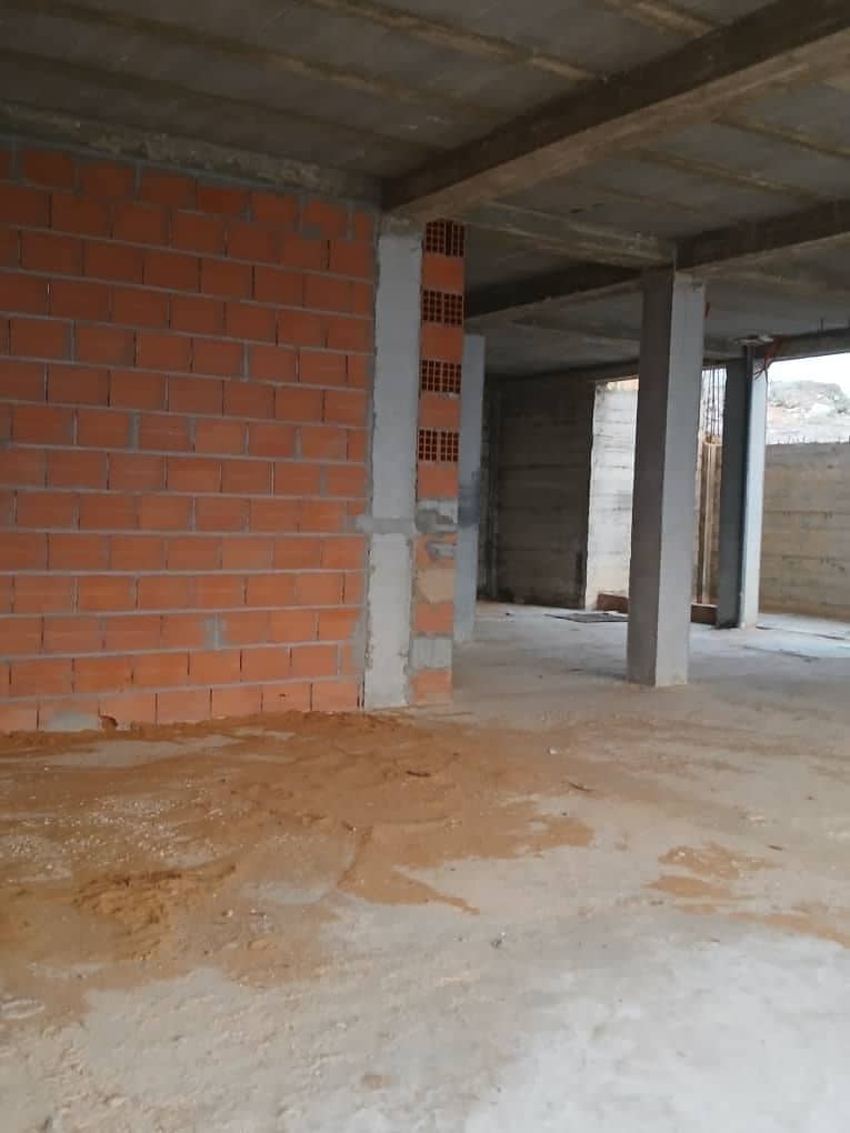 Bâtiment semi-fini à vendre – 4 étages + terrasse, vue sur le lac Oubira – El Kala - Photo 4