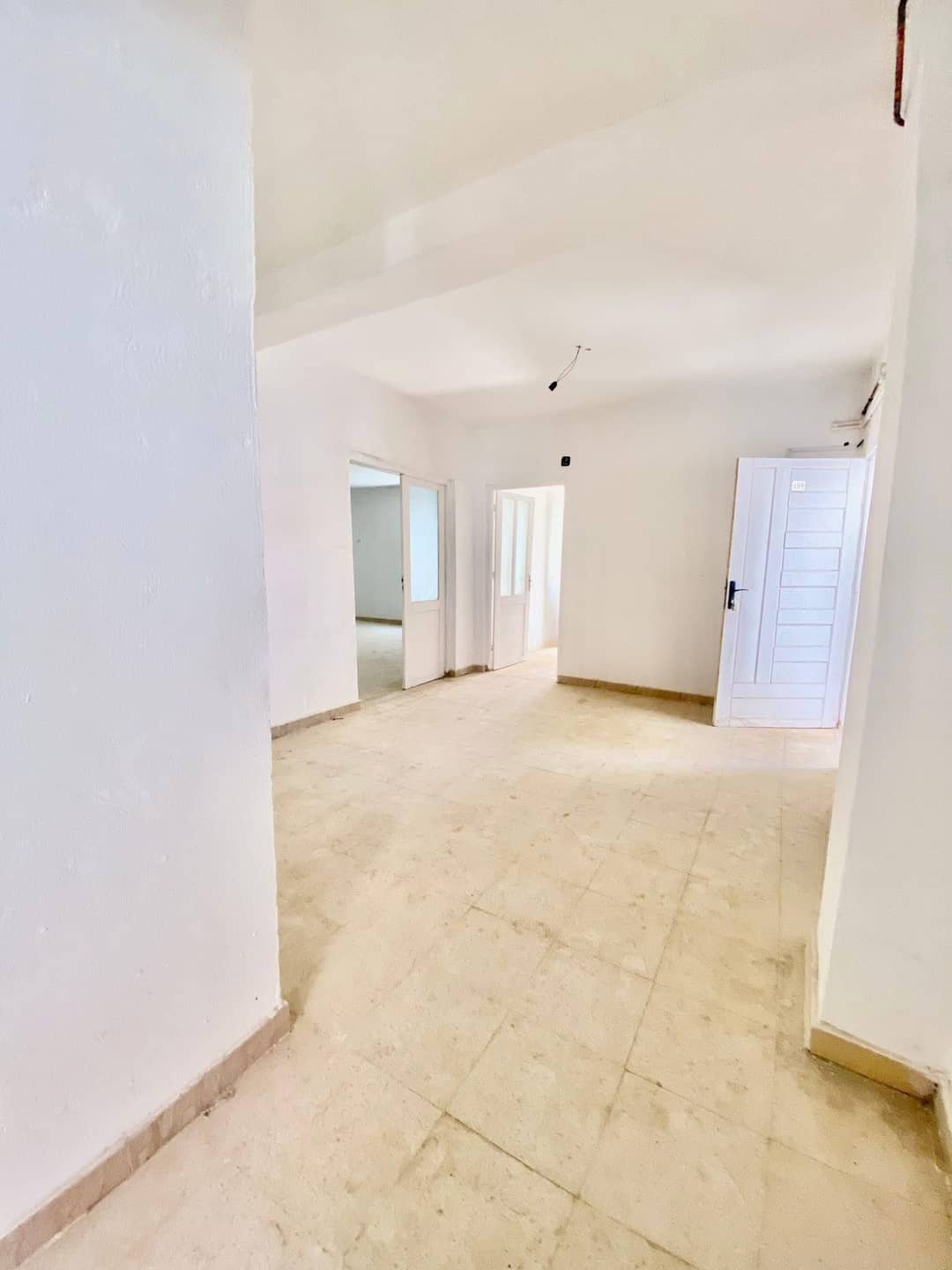 Appartement F4 à vendre – El Tarf (Quartier 202 Logements) - Photo 9